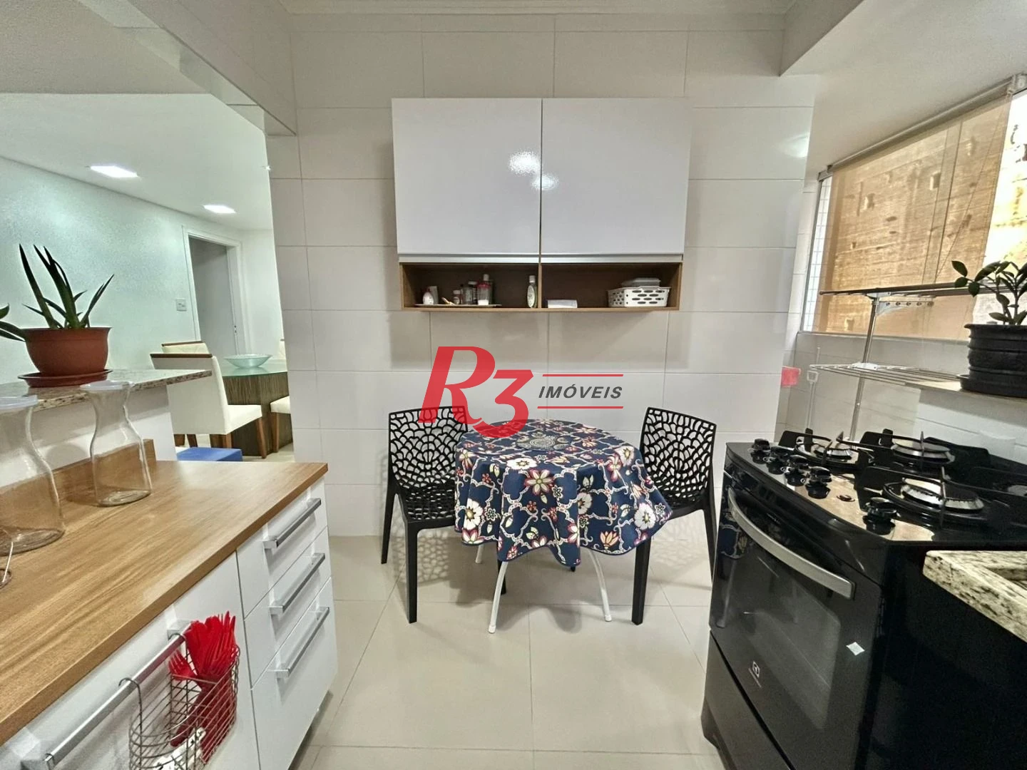 Apartamento com 2 dormitórios à venda, 68 m² por R$ 532.000,00 - Itararé - São Vicente/SP