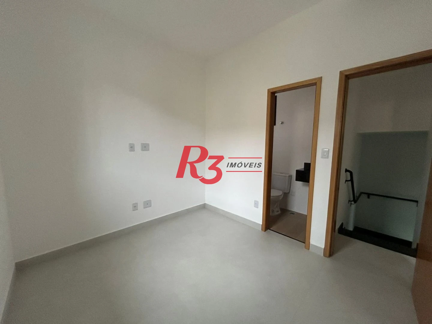 Casa com 2 dormitórios à venda, 90 m² por R$ 720.000,00 - Marapé - Santos/SP