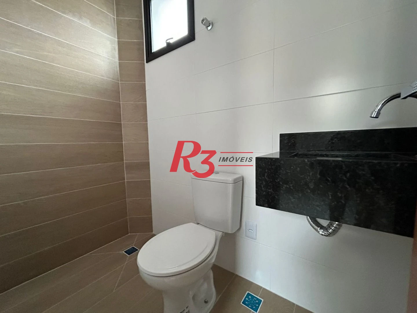 Casa com 2 dormitórios à venda, 90 m² por R$ 720.000,00 - Marapé - Santos/SP