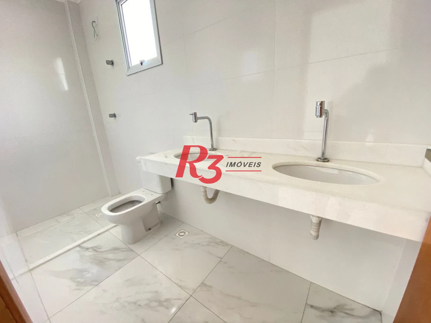 Casa com 3 dormitórios à venda, 93 m² por R$ 1.390.000,00 - Boqueirão - Santos/SP