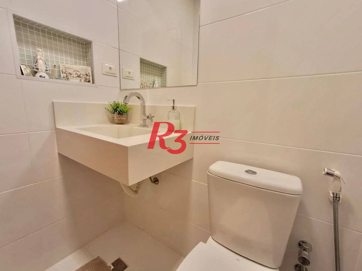 Apartamento com 3 dormitórios à venda, 127 m² por R$ 1.400.000,00 - Gonzaga - Santos/SP