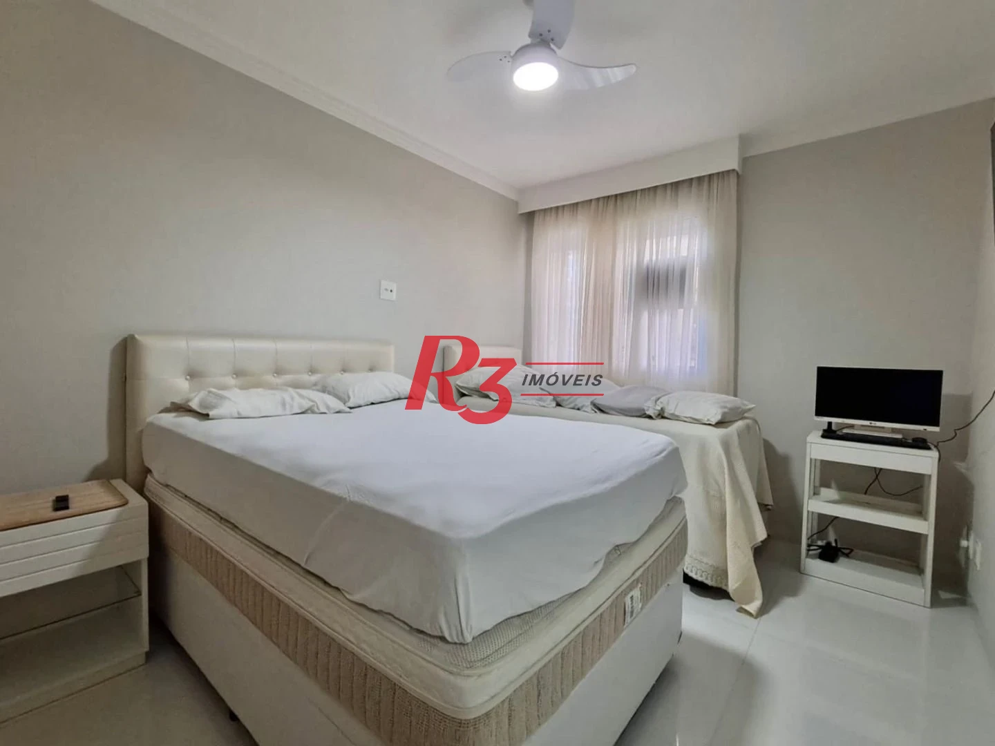 Apartamento com 3 dormitórios à venda, 127 m² por R$ 1.400.000,00 - Gonzaga - Santos/SP