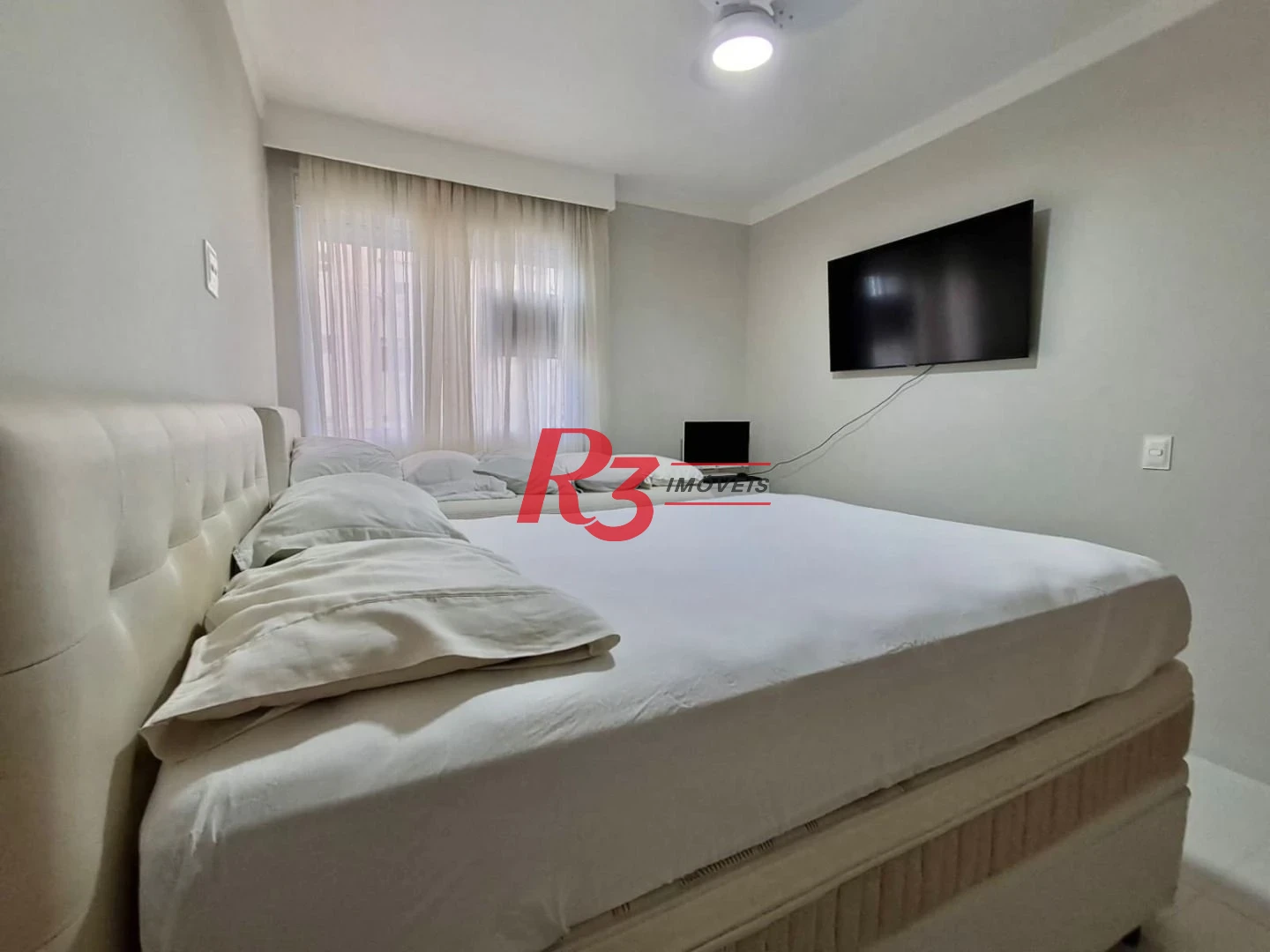 Apartamento com 3 dormitórios à venda, 127 m² por R$ 1.400.000,00 - Gonzaga - Santos/SP