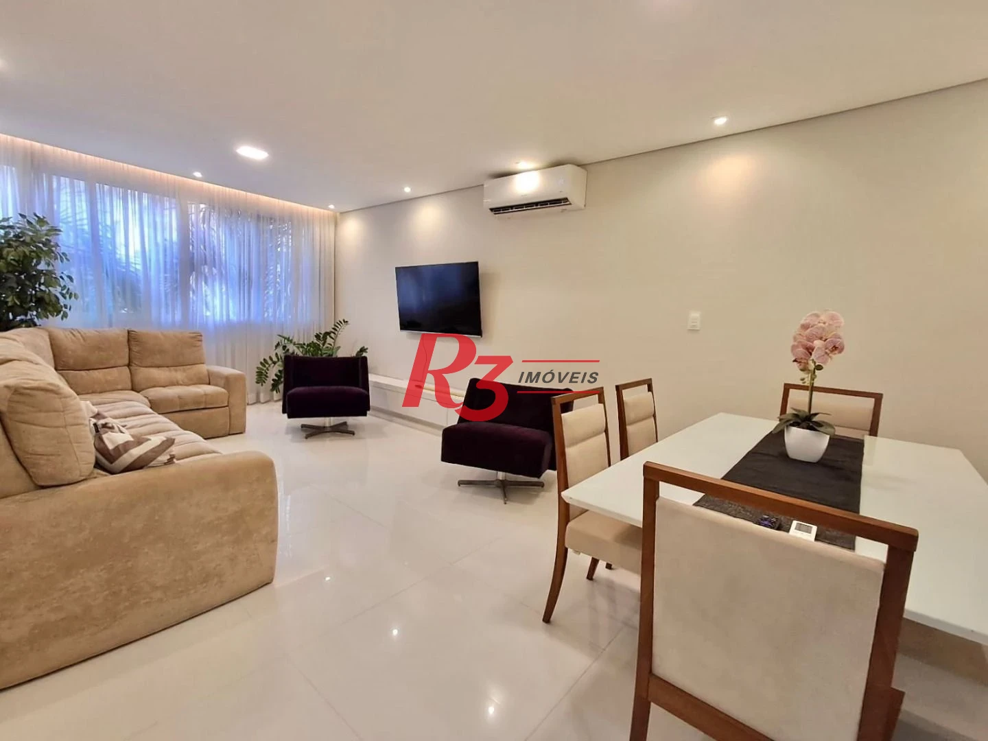 Apartamento com 3 dormitórios à venda, 127 m² por R$ 1.400.000,00 - Gonzaga - Santos/SP
