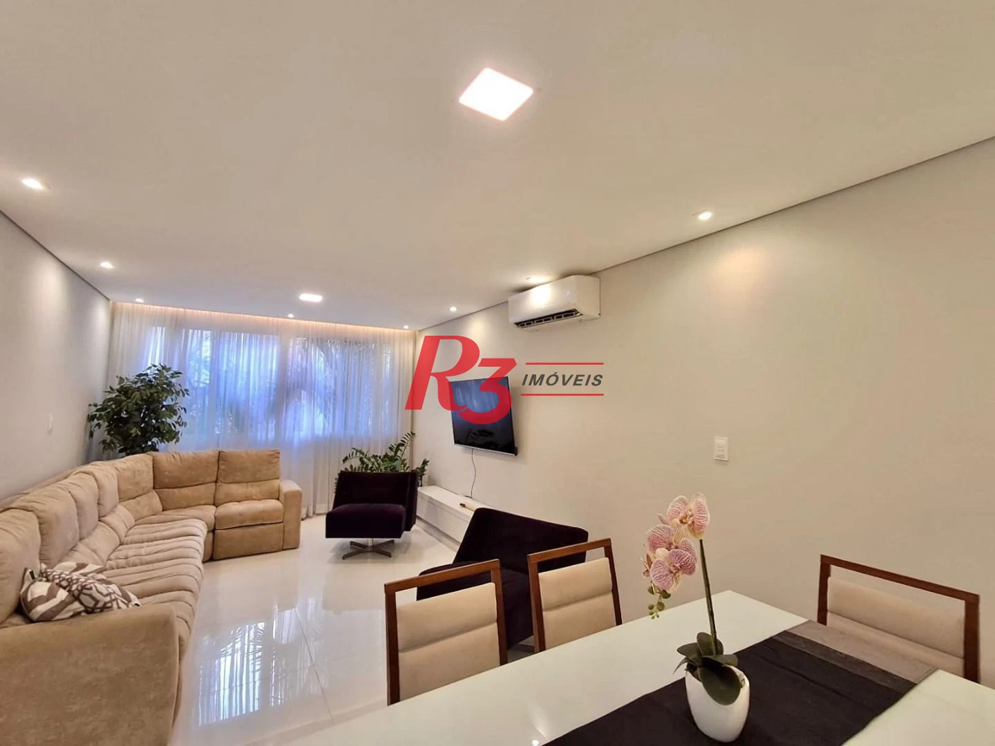 Apartamento com 3 dormitórios à venda, 127 m² por R$ 1.400.000,00 - Gonzaga - Santos/SP