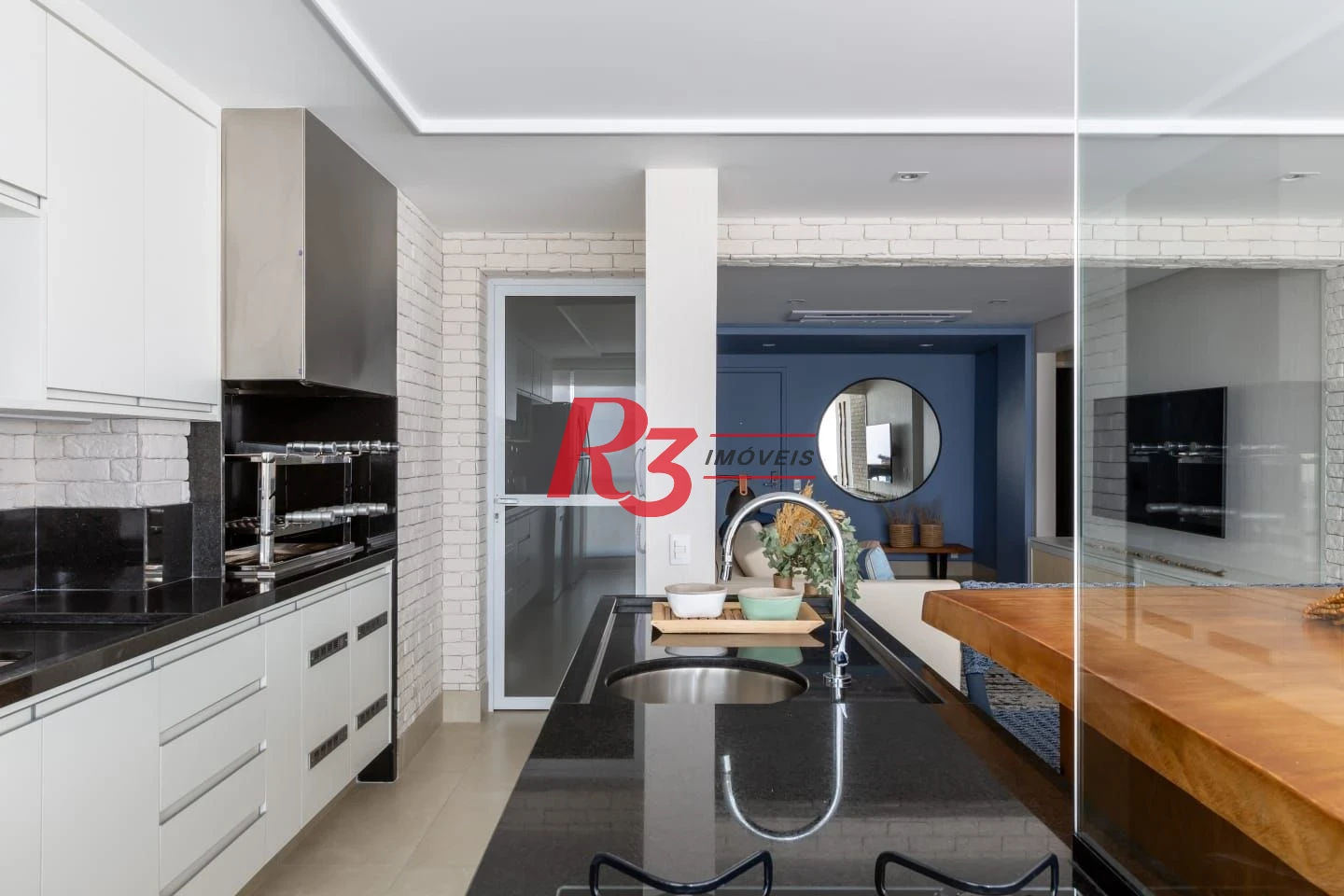 Apartamento com 3 dormitórios à venda, 104 m² por R$ 1.065.000,00 - Jardim Praiano - Guarujá/SP