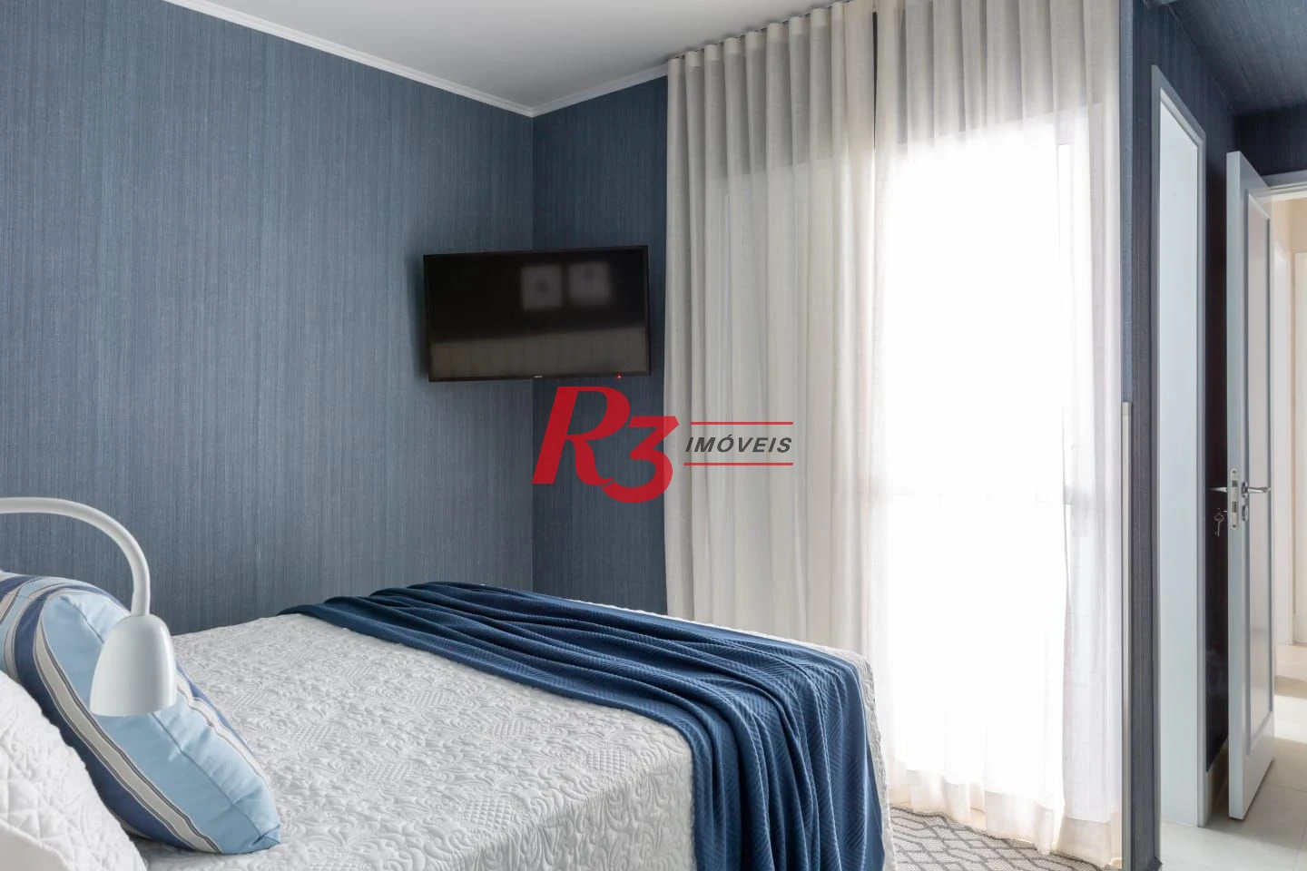 Apartamento com 3 dormitórios à venda, 104 m² por R$ 1.065.000,00 - Jardim Praiano - Guarujá/SP