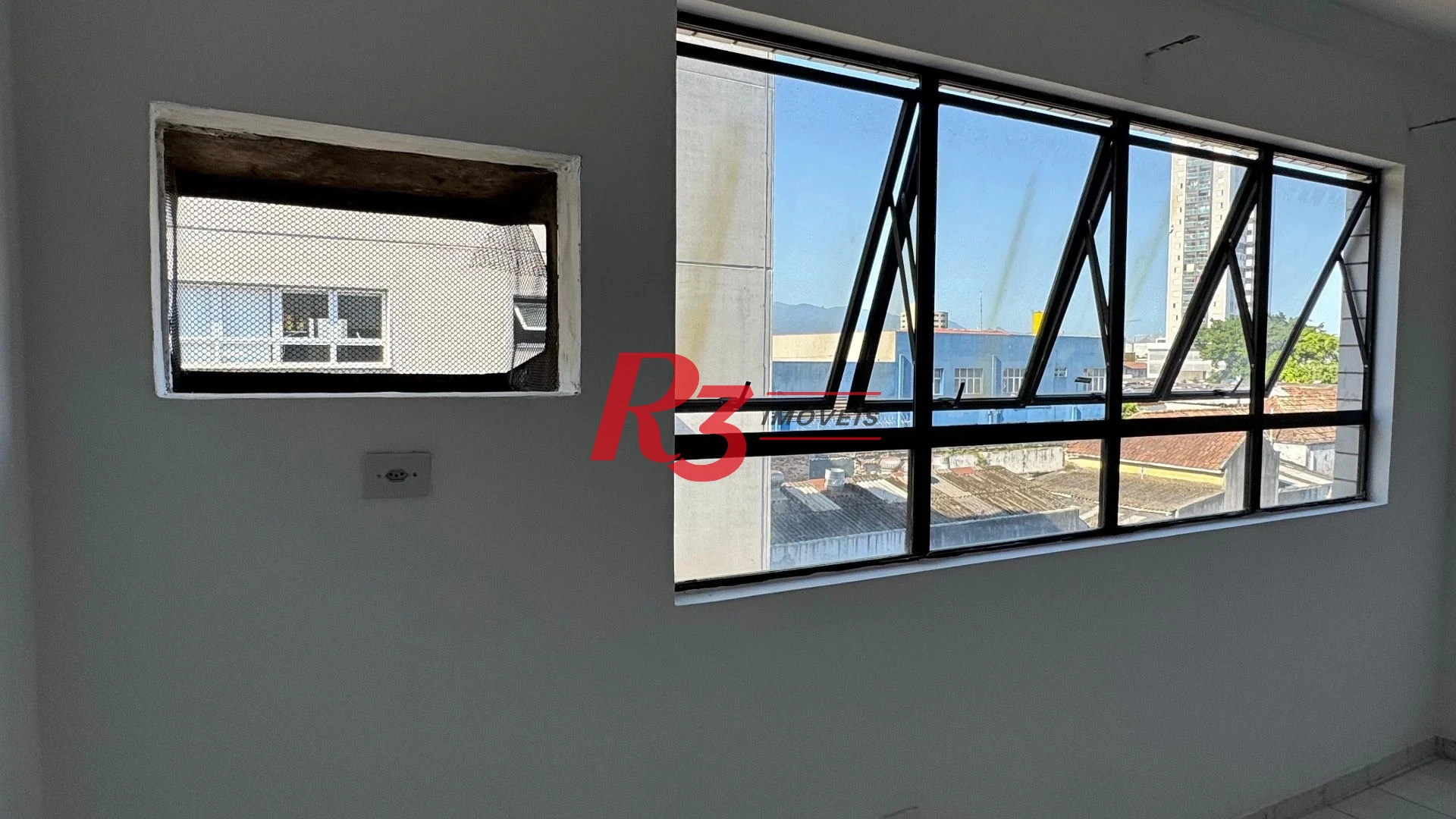 Sala à venda, 77 m² por R$ 270.000,00 - Vila Matias - Santos/SP