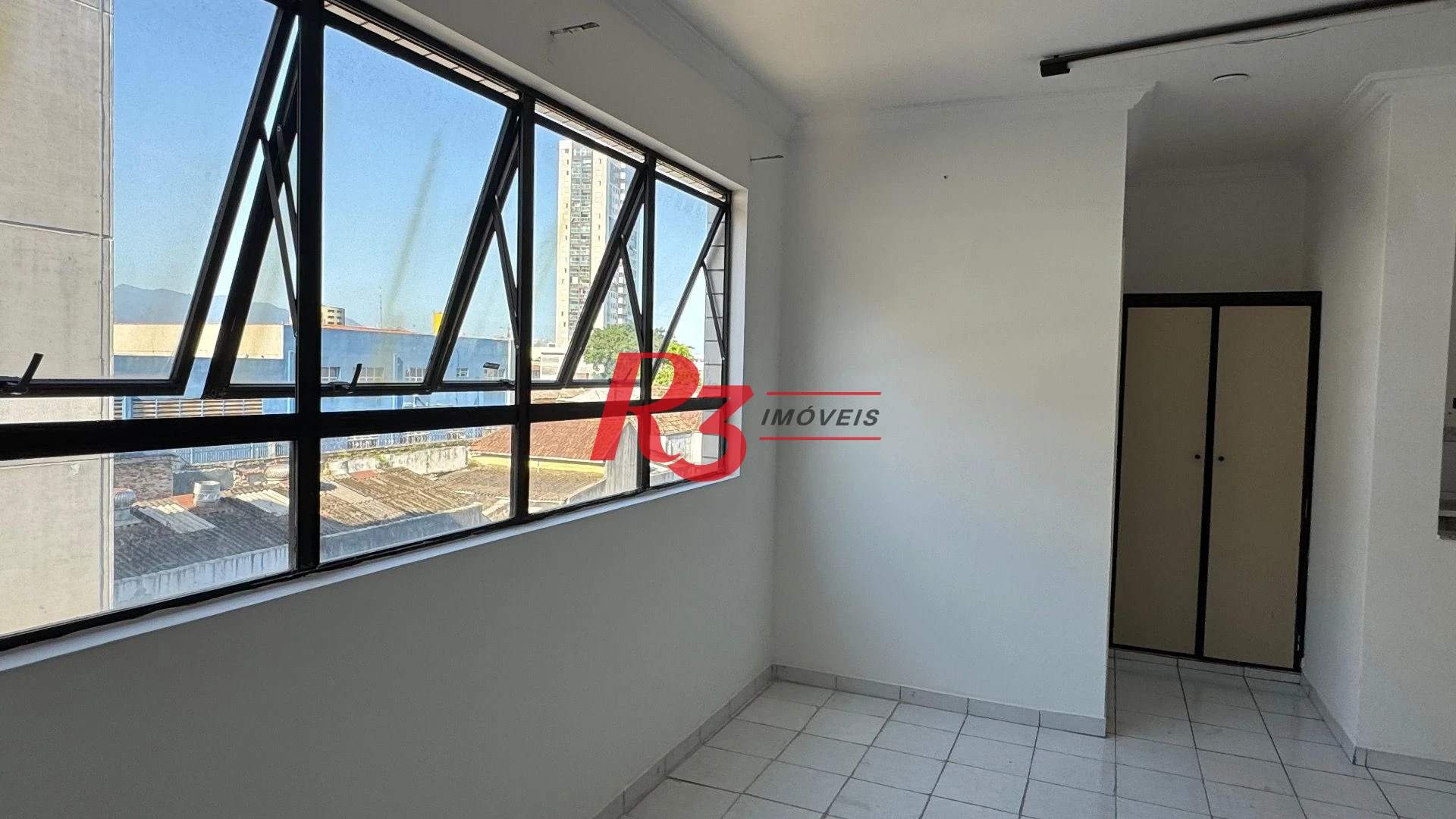 Sala à venda, 77 m² por R$ 270.000,00 - Vila Matias - Santos/SP