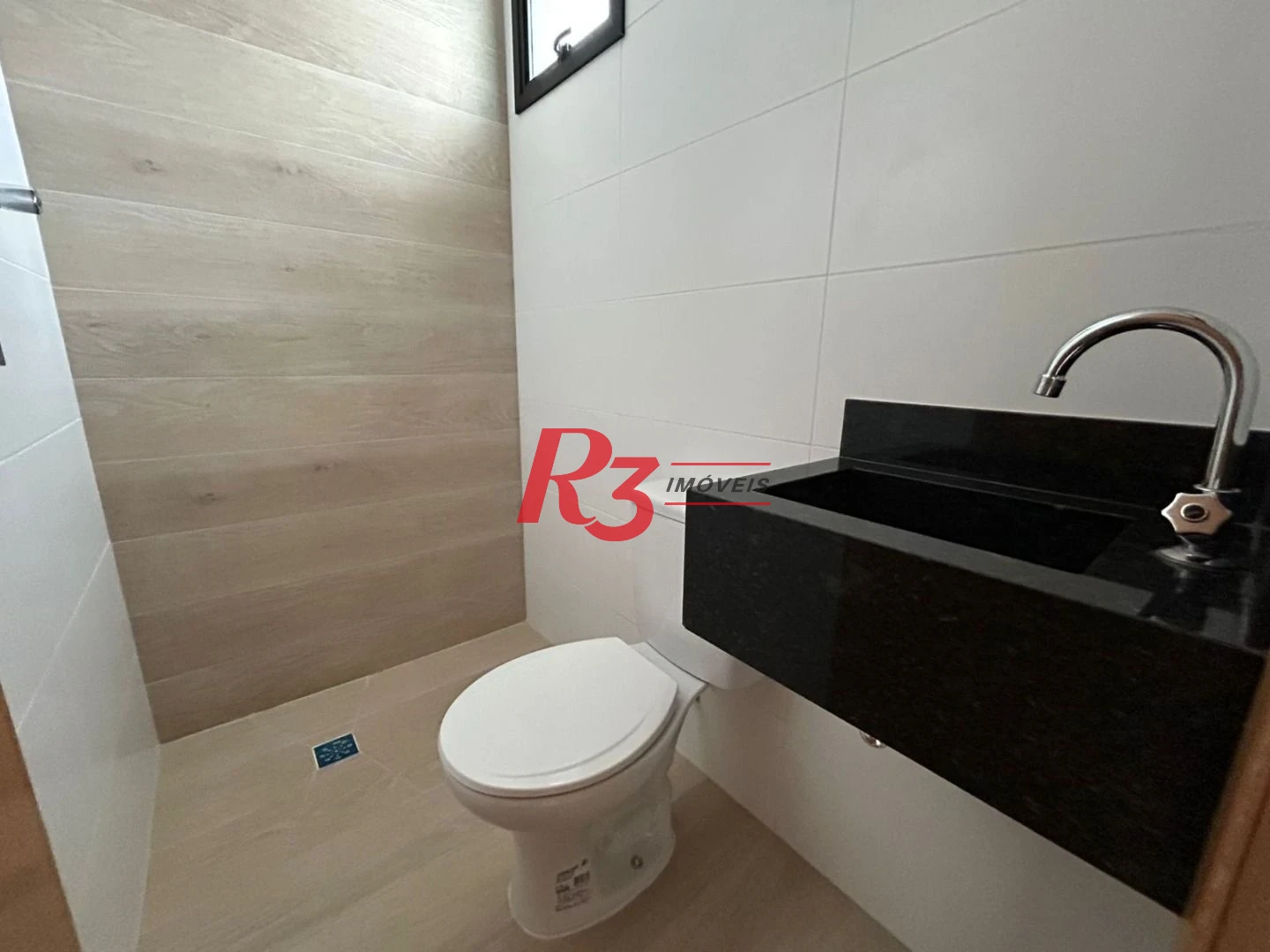 Casa com 2 dormitórios à venda, 90 m² por R$ 720.000,00 - Marapé - Santos/SP