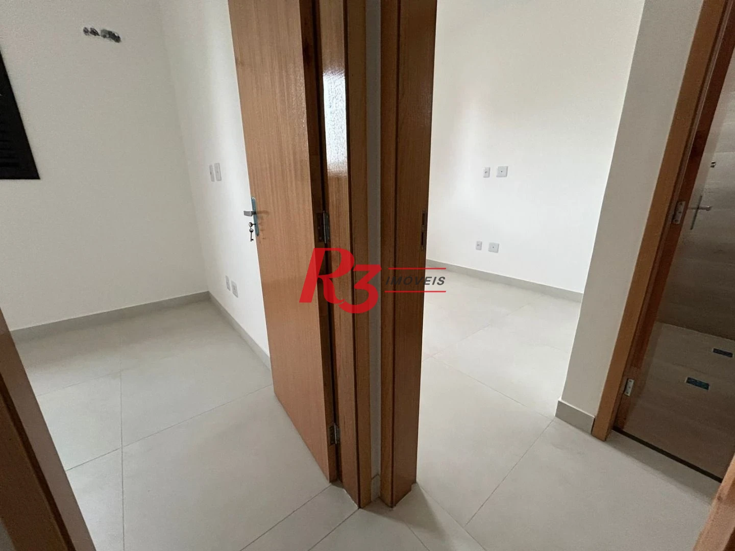 Casa com 2 dormitórios à venda, 90 m² por R$ 720.000,00 - Marapé - Santos/SP