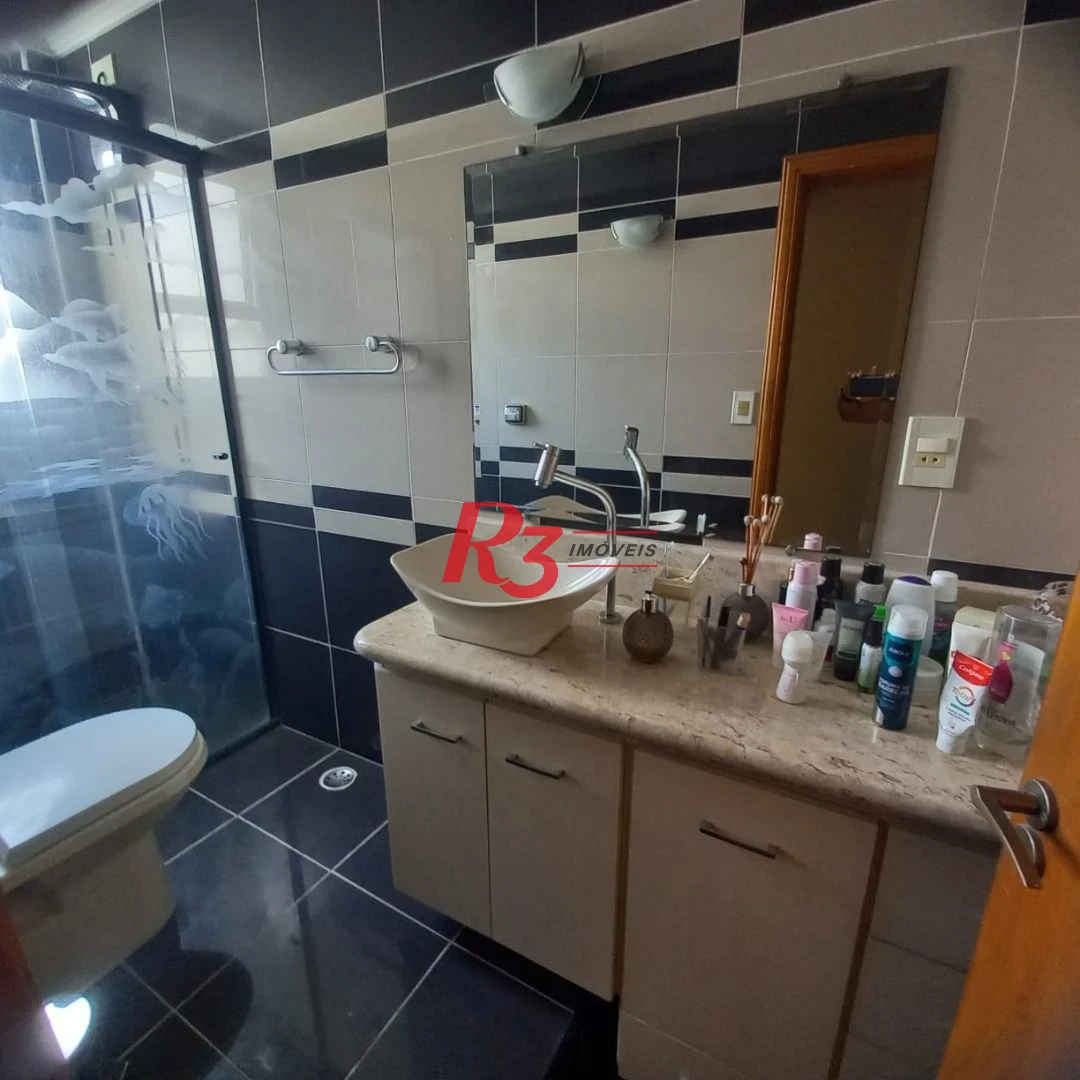 Apartamento com 3 dormitórios à venda, 180 m² por R$ 850.000,00 - Campo Grande - Santos/SP