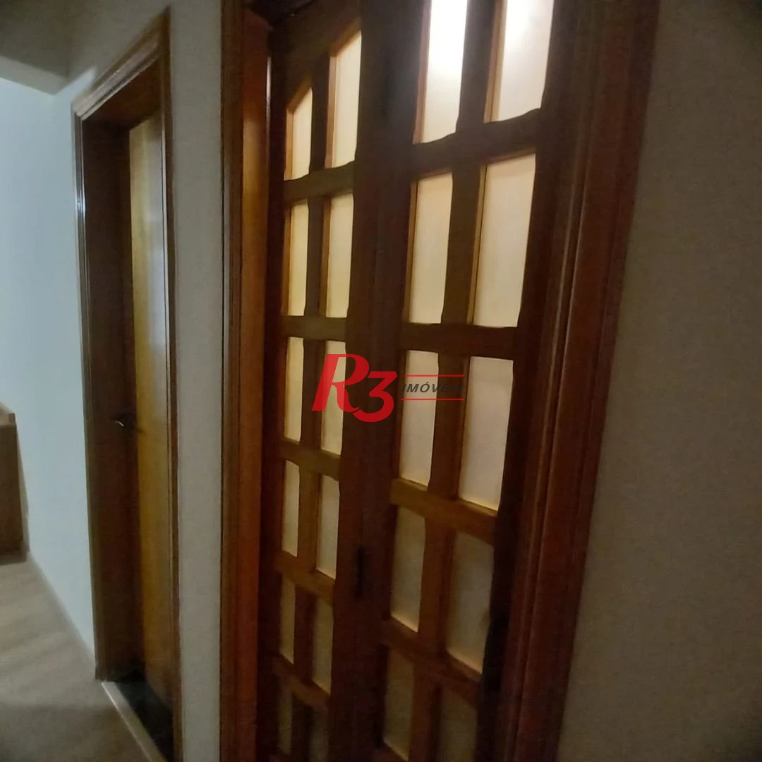 Apartamento com 3 dormitórios à venda, 180 m² por R$ 850.000,00 - Campo Grande - Santos/SP