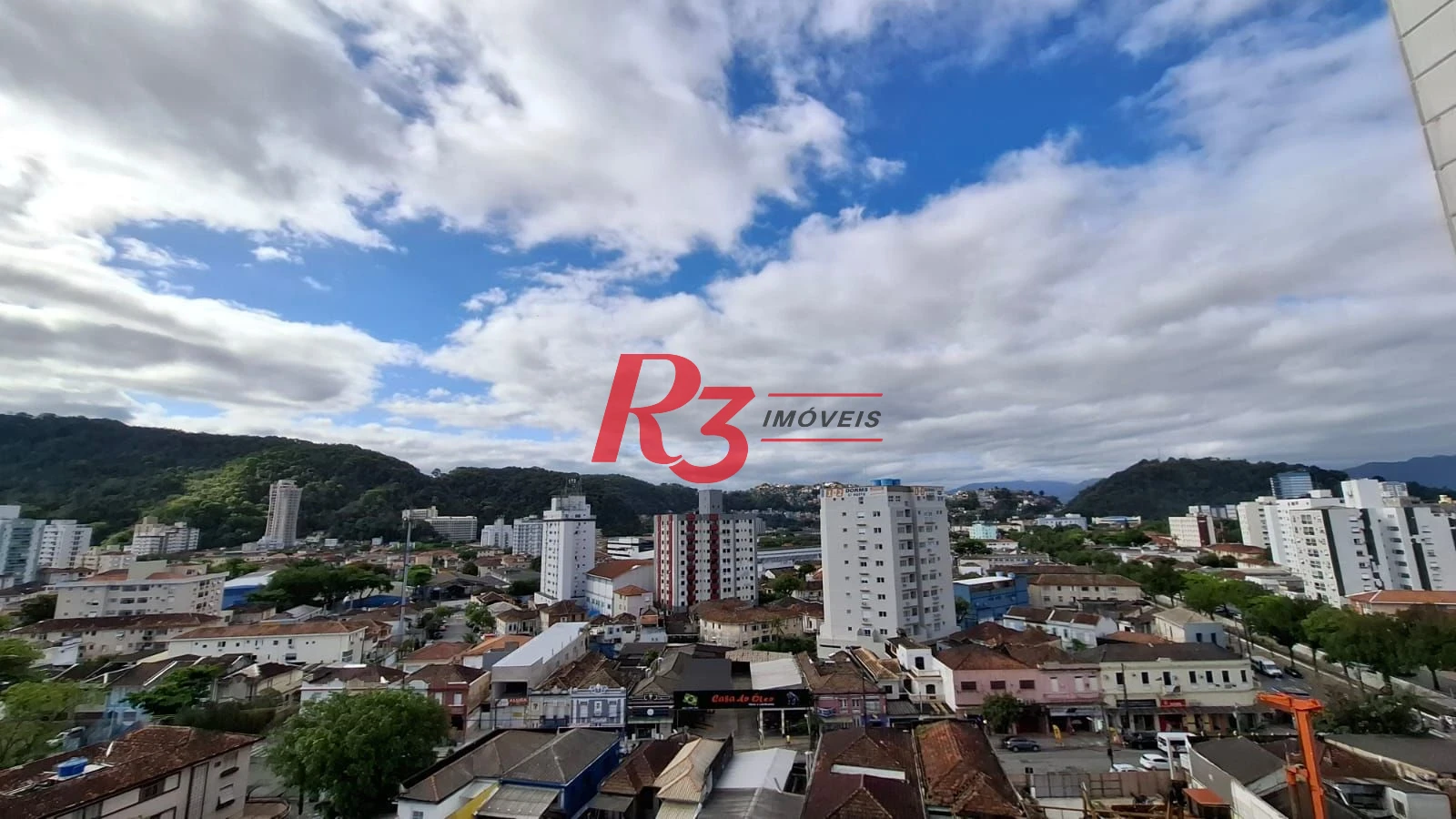 Apartamento com 3 dormitórios à venda, 180 m² por R$ 850.000,00 - Campo Grande - Santos/SP