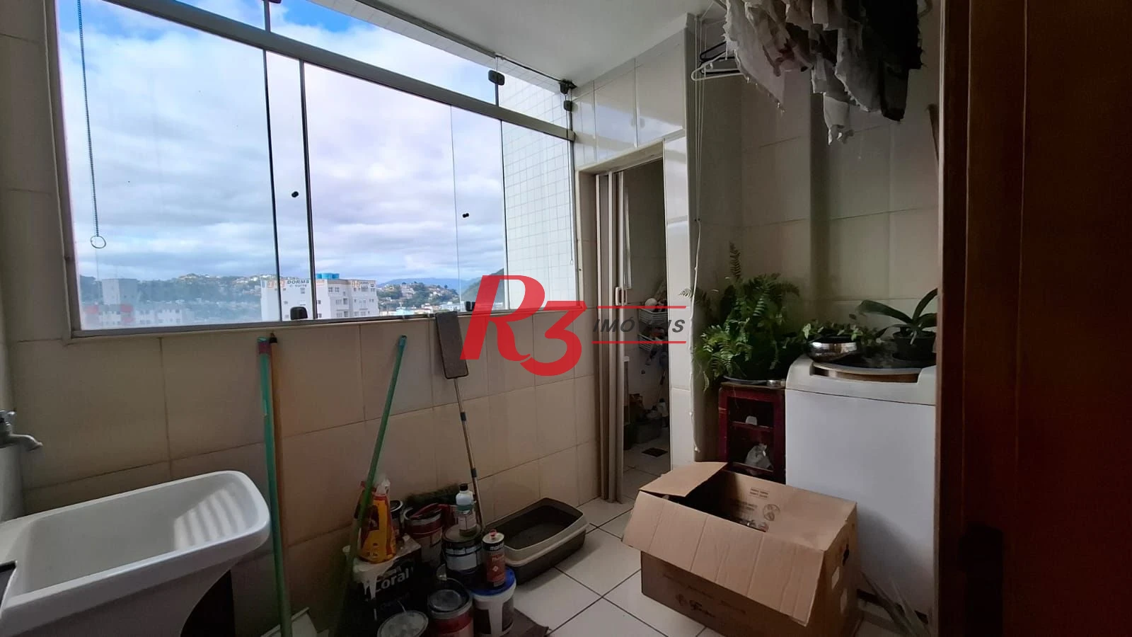 Apartamento com 3 dormitórios à venda, 180 m² por R$ 850.000,00 - Campo Grande - Santos/SP