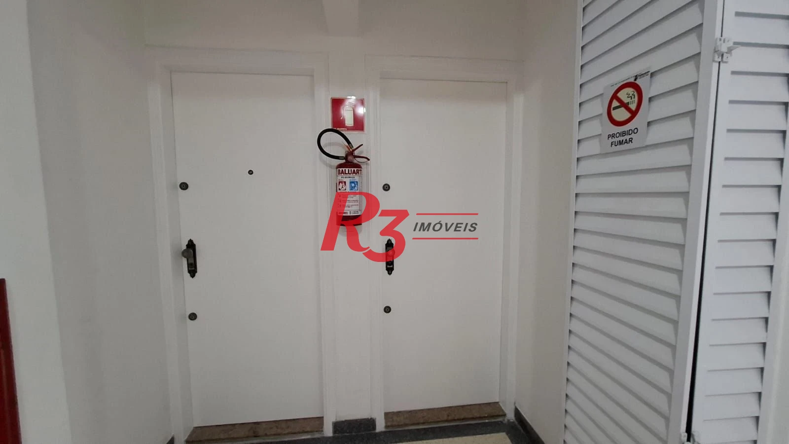 Apartamento com 3 dormitórios à venda, 180 m² por R$ 850.000,00 - Campo Grande - Santos/SP