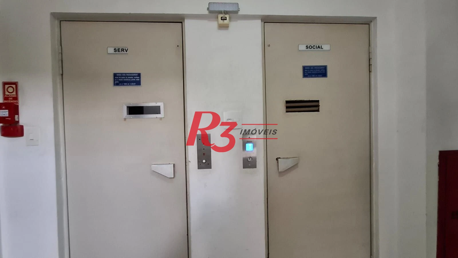 Apartamento com 3 dormitórios à venda, 180 m² por R$ 850.000,00 - Campo Grande - Santos/SP