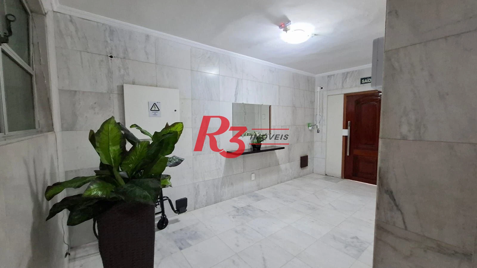 Apartamento com 3 dormitórios à venda, 180 m² por R$ 850.000,00 - Campo Grande - Santos/SP