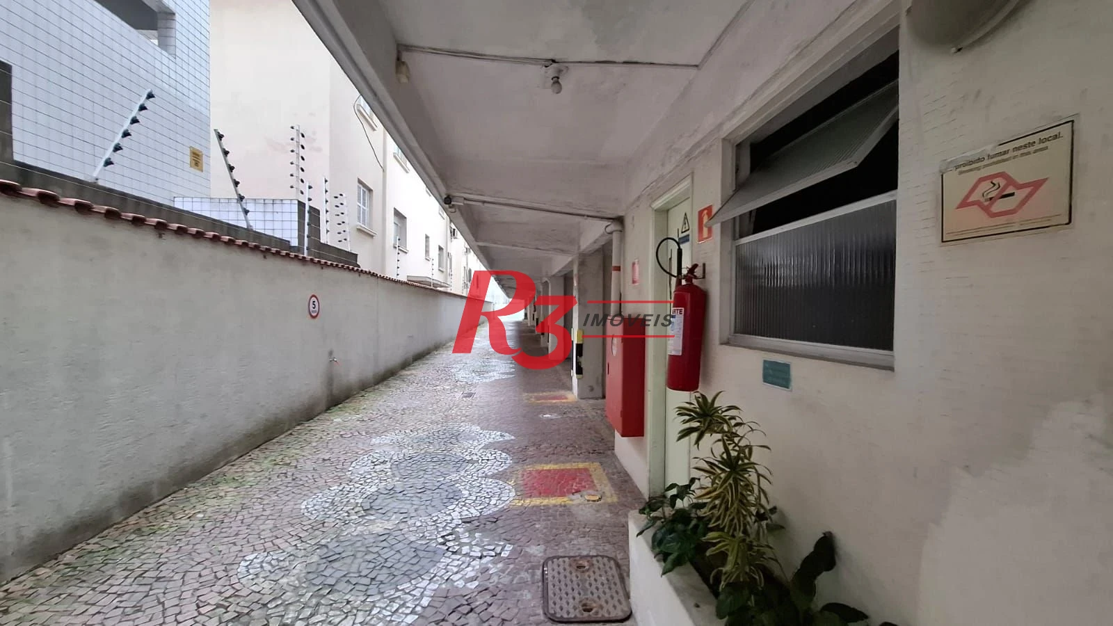 Apartamento com 3 dormitórios à venda, 180 m² por R$ 850.000,00 - Campo Grande - Santos/SP