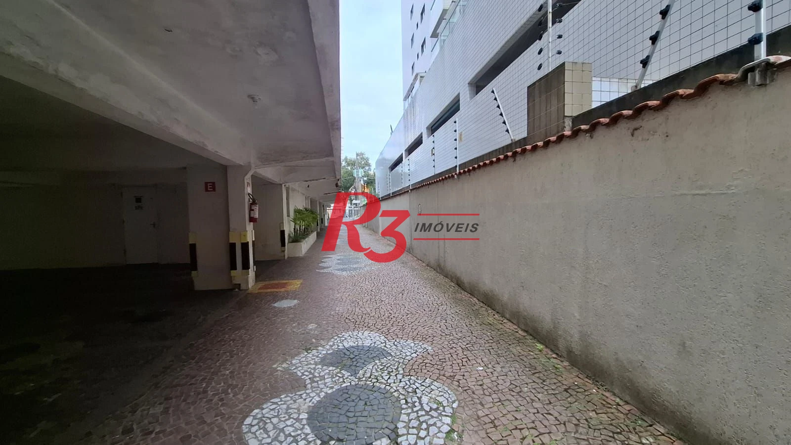Apartamento com 3 dormitórios à venda, 180 m² por R$ 850.000,00 - Campo Grande - Santos/SP