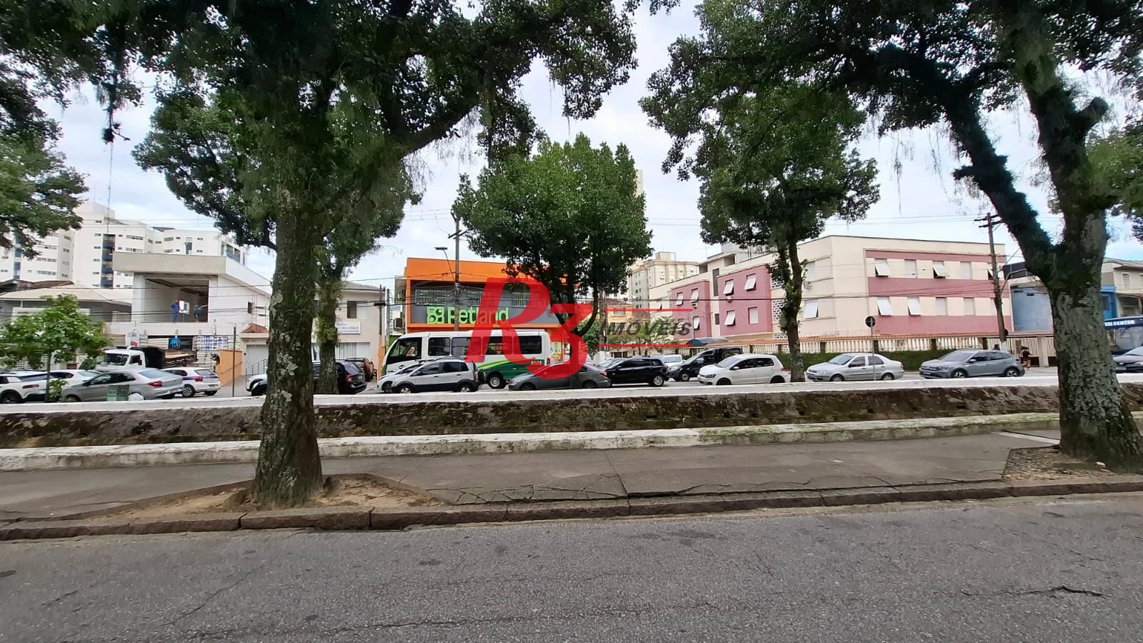 Apartamento com 3 dormitórios à venda, 180 m² por R$ 850.000,00 - Campo Grande - Santos/SP