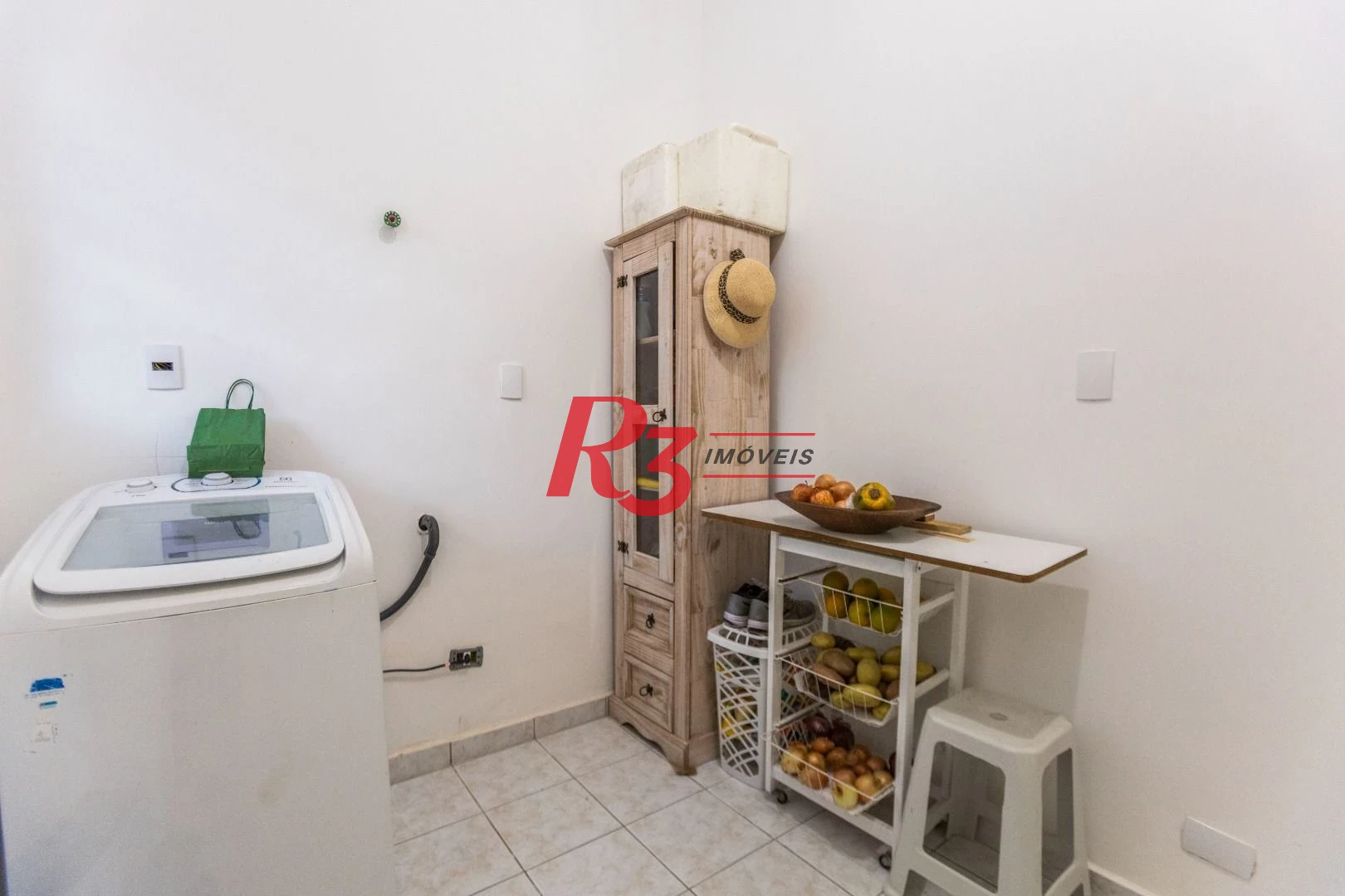 Apartamento com 2 dormitórios para alugar, 115 m² por R$ 6.000,00/mês - Boqueirão - Santos/SP