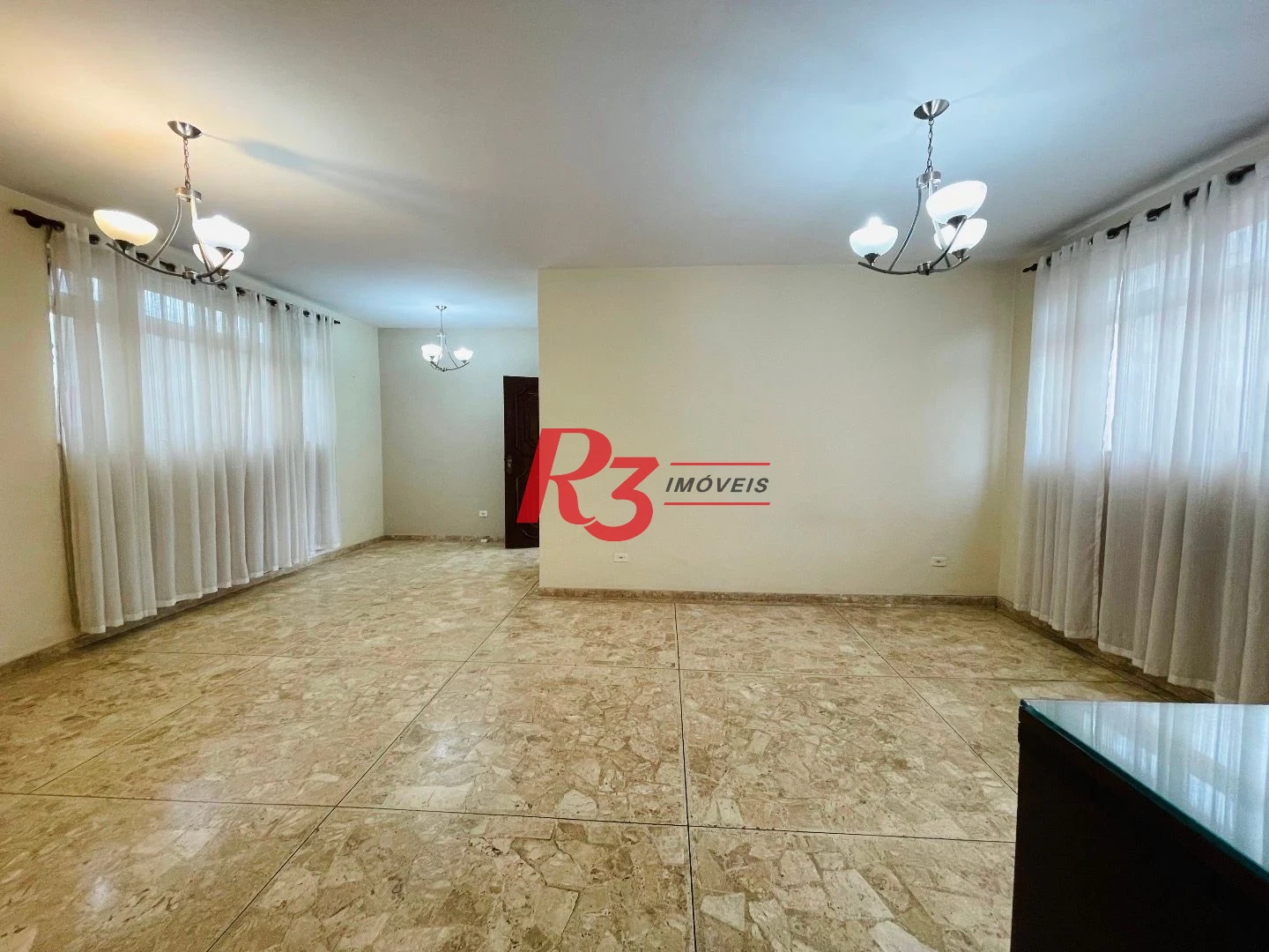 Sobrado para alugar, 250 m² por R$ 9.000,00/mês - Aparecida - Santos/SP