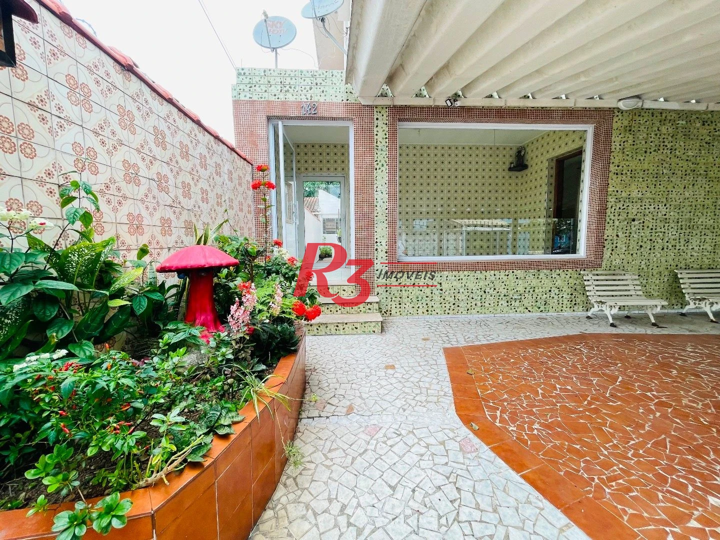 Sobrado para alugar, 250 m² por R$ 9.000,00/mês - Aparecida - Santos/SP