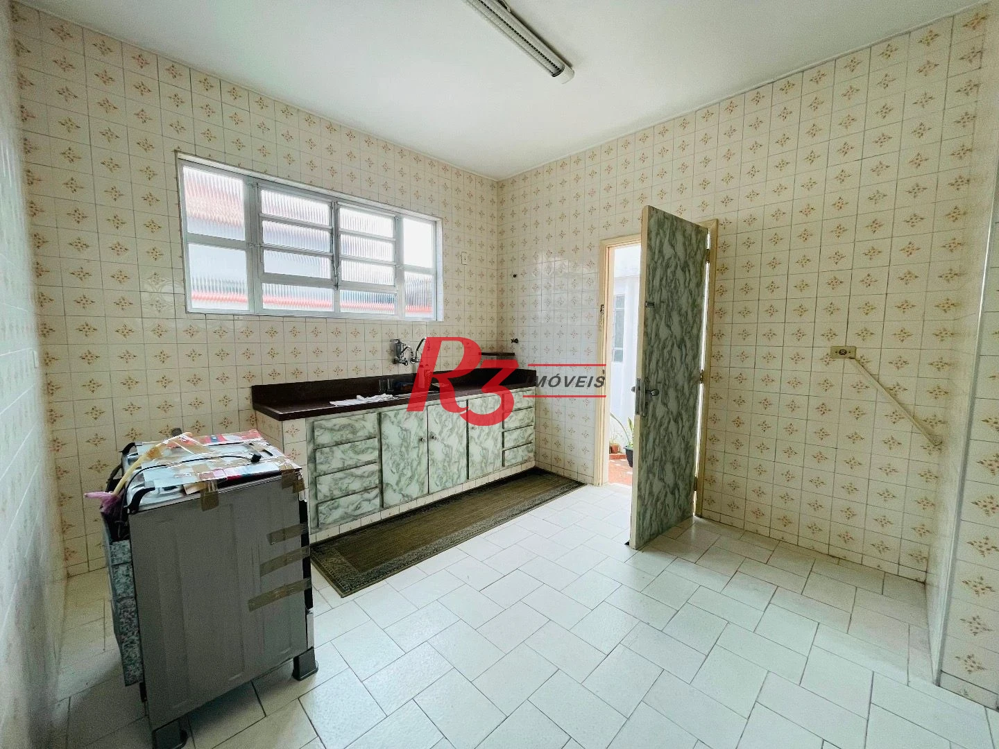 Sobrado para alugar, 250 m² por R$ 9.000,00/mês - Aparecida - Santos/SP