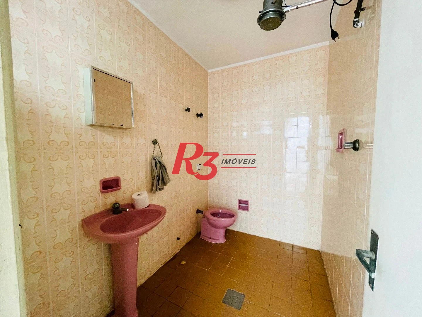 Sobrado para alugar, 250 m² por R$ 9.000,00/mês - Aparecida - Santos/SP