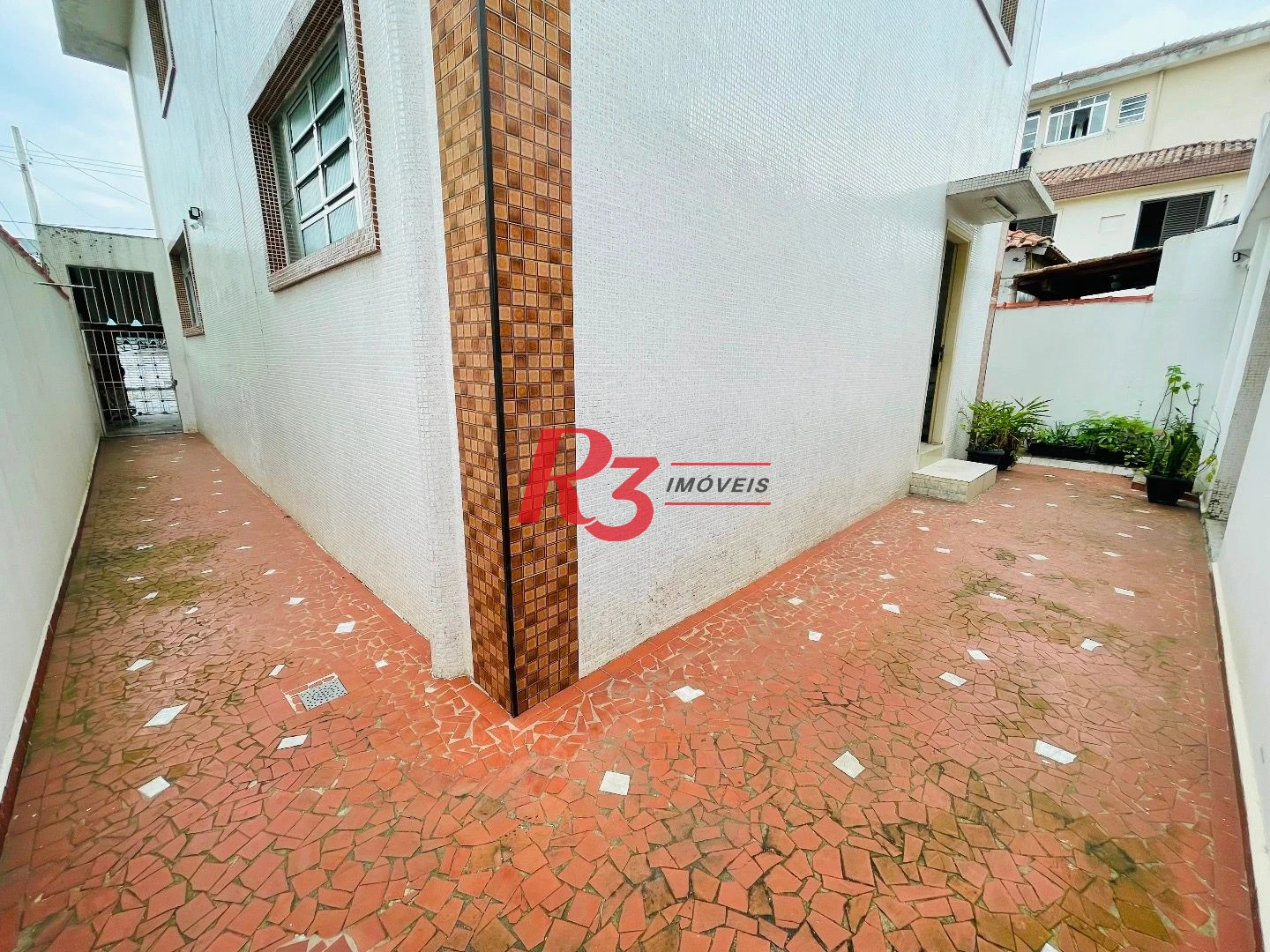 Sobrado para alugar, 250 m² por R$ 9.000,00/mês - Aparecida - Santos/SP