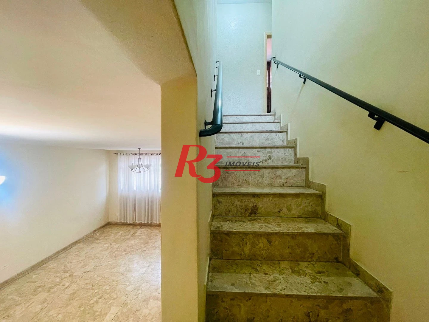 Sobrado para alugar, 250 m² por R$ 9.000,00/mês - Aparecida - Santos/SP
