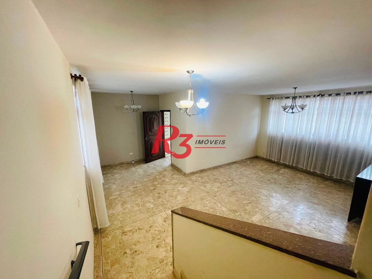 Sobrado para alugar, 250 m² por R$ 9.000,00/mês - Aparecida - Santos/SP
