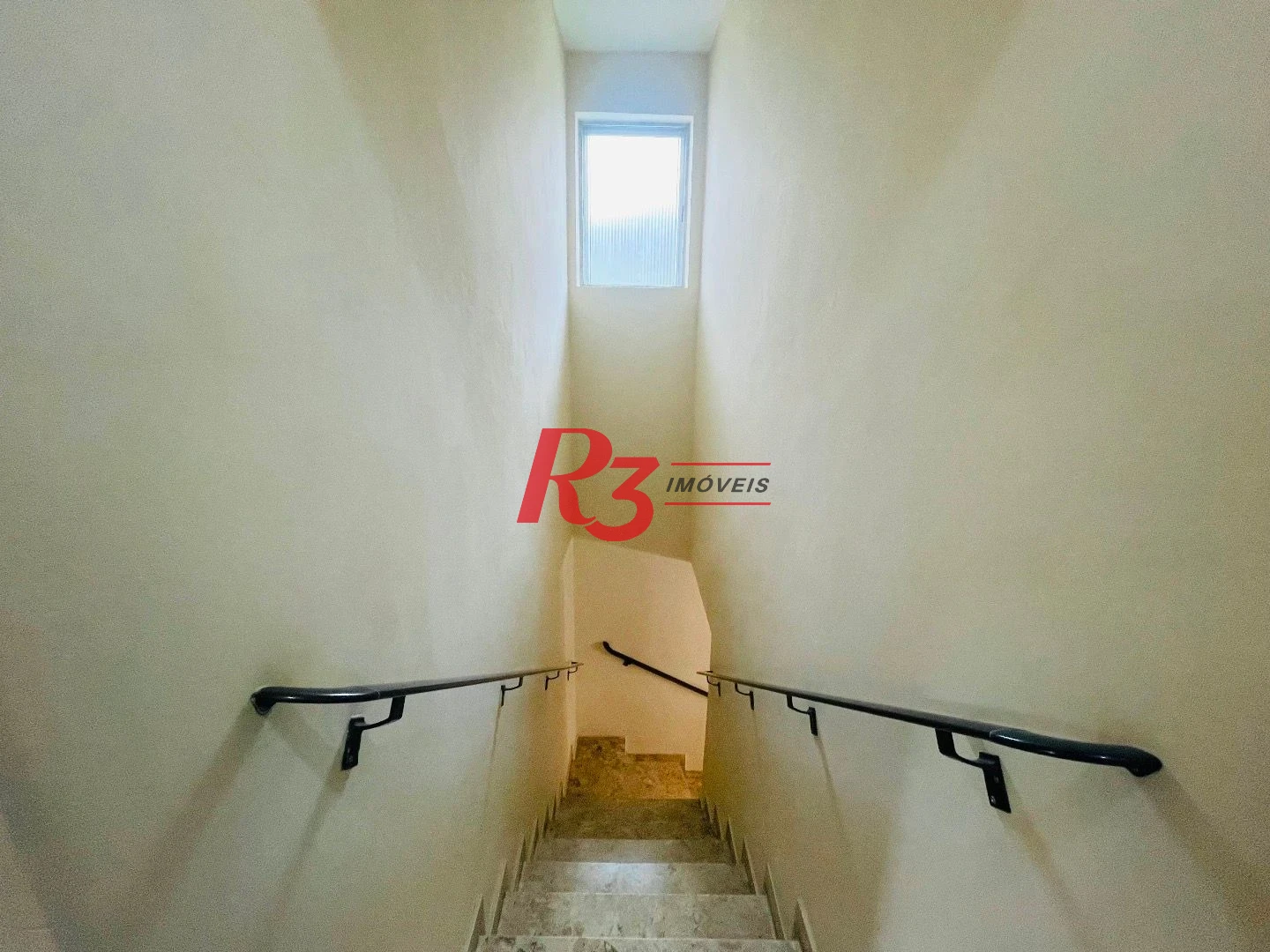 Sobrado para alugar, 250 m² por R$ 9.000,00/mês - Aparecida - Santos/SP