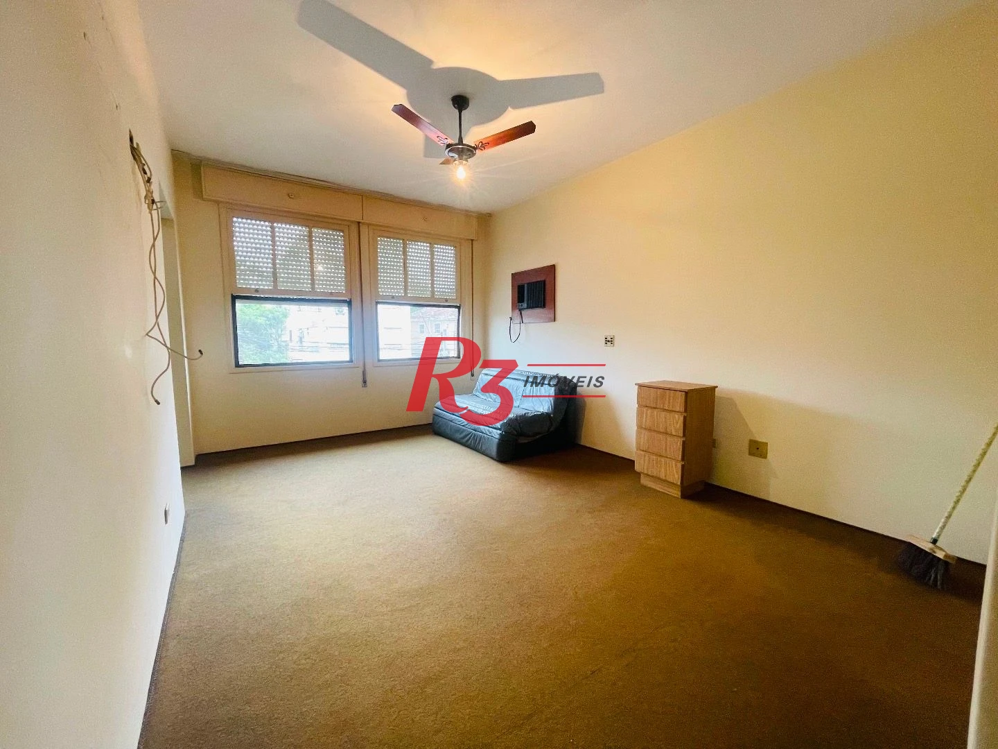 Sobrado para alugar, 250 m² por R$ 9.000,00/mês - Aparecida - Santos/SP