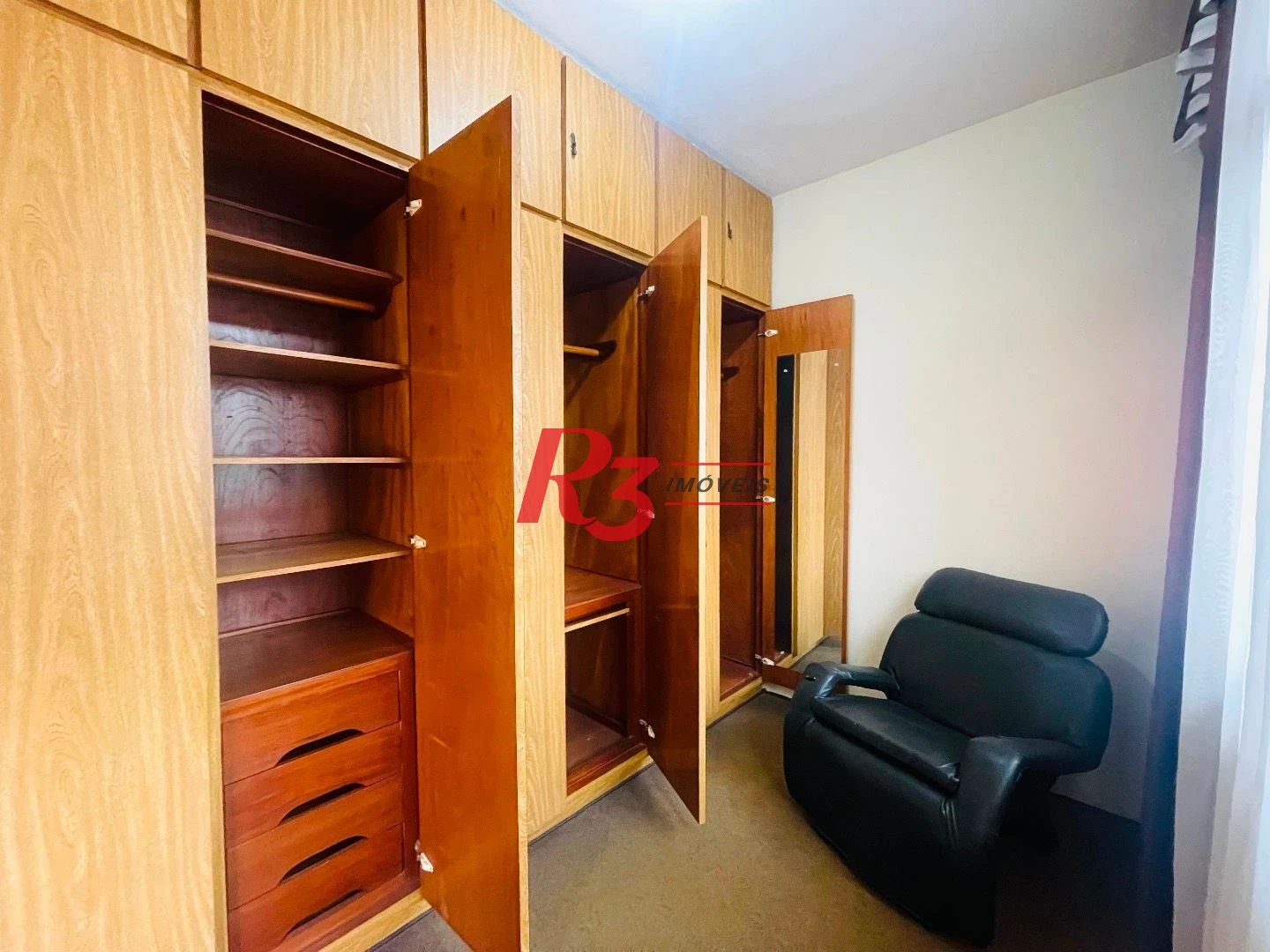 Sobrado para alugar, 250 m² por R$ 9.000,00/mês - Aparecida - Santos/SP