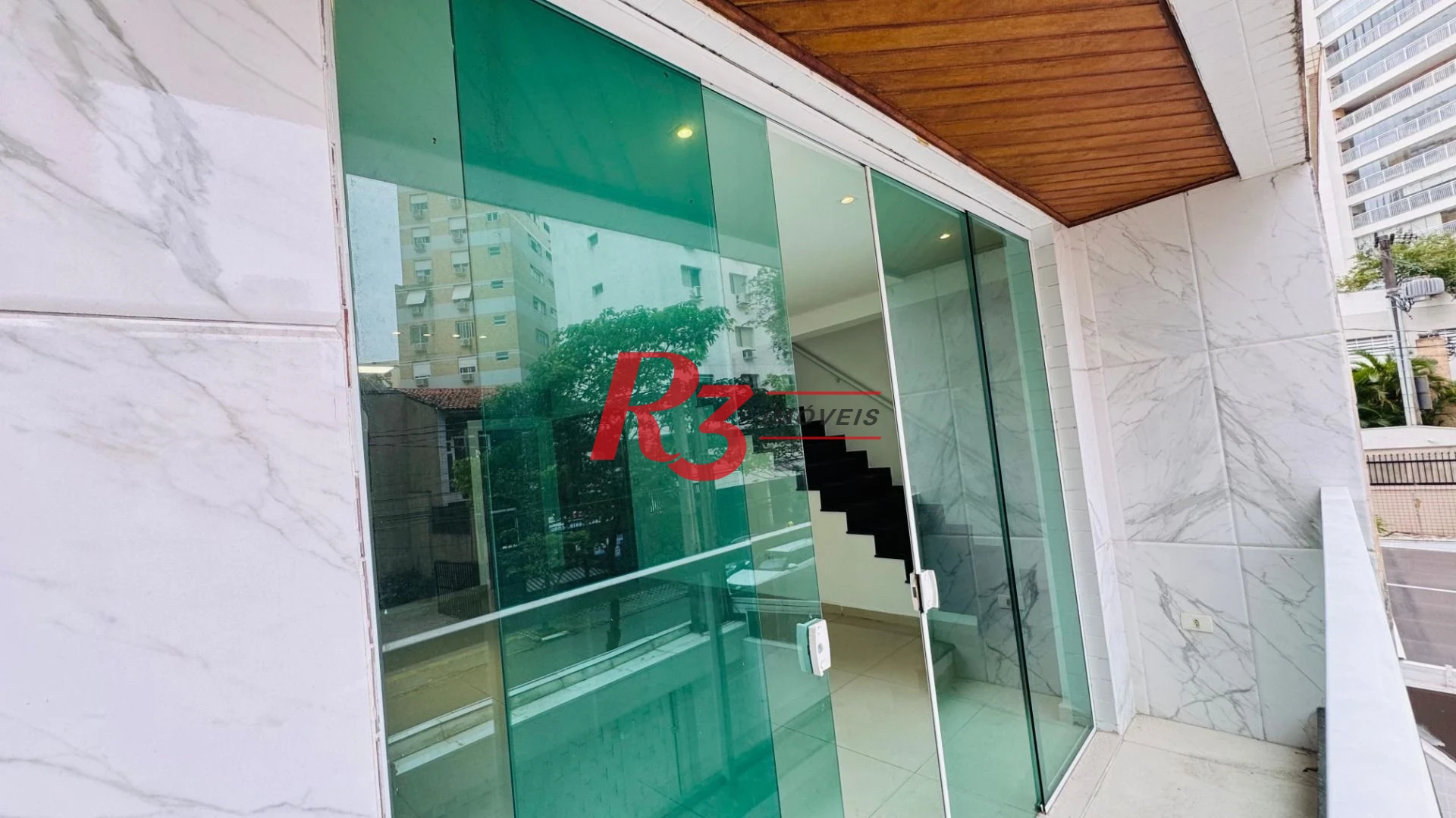 Casa com 4 dormitórios à venda, 194 m² por R$ 1.800.000,00 - Gonzaga - Santos/SP