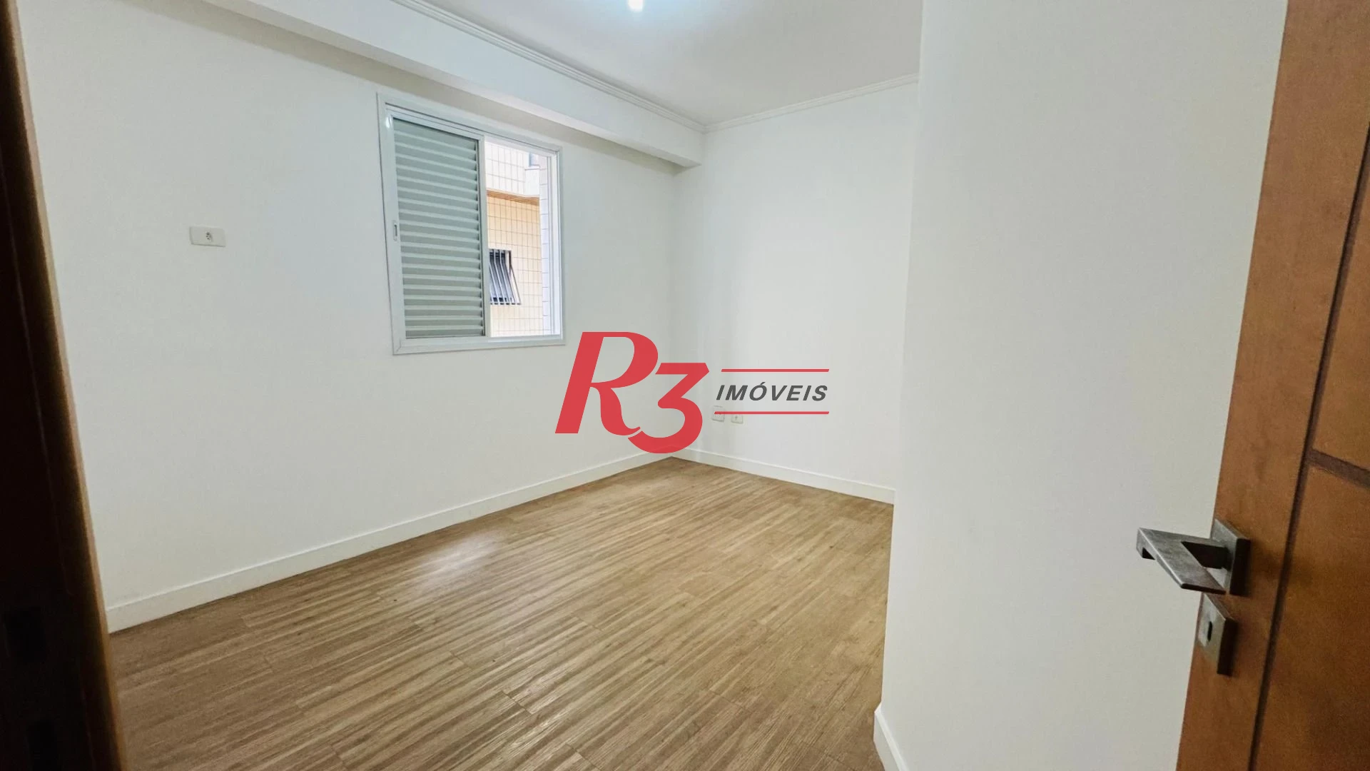 Casa com 4 dormitórios à venda, 194 m² por R$ 1.800.000,00 - Gonzaga - Santos/SP