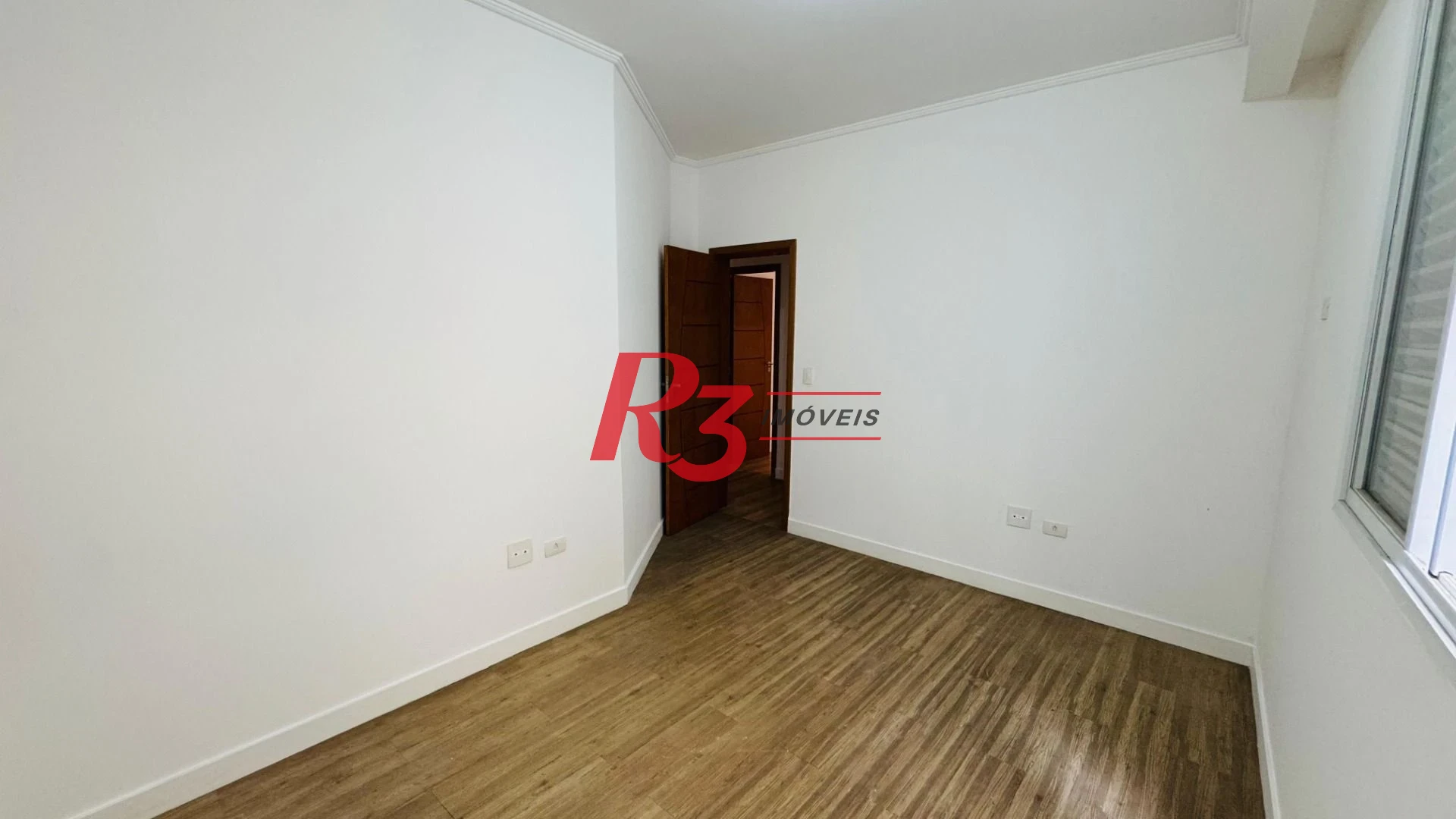 Casa com 4 dormitórios à venda, 194 m² por R$ 1.800.000,00 - Gonzaga - Santos/SP