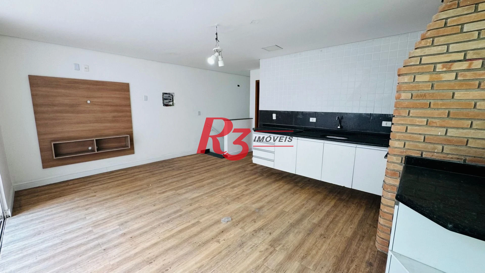 Casa com 4 dormitórios à venda, 194 m² por R$ 1.800.000,00 - Gonzaga - Santos/SP