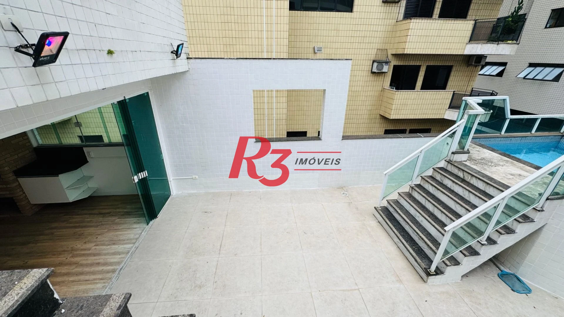 Casa com 4 dormitórios à venda, 194 m² por R$ 1.800.000,00 - Gonzaga - Santos/SP