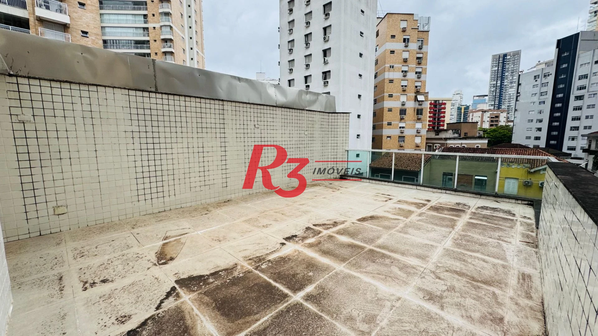 Casa com 4 dormitórios à venda, 194 m² por R$ 1.800.000,00 - Gonzaga - Santos/SP