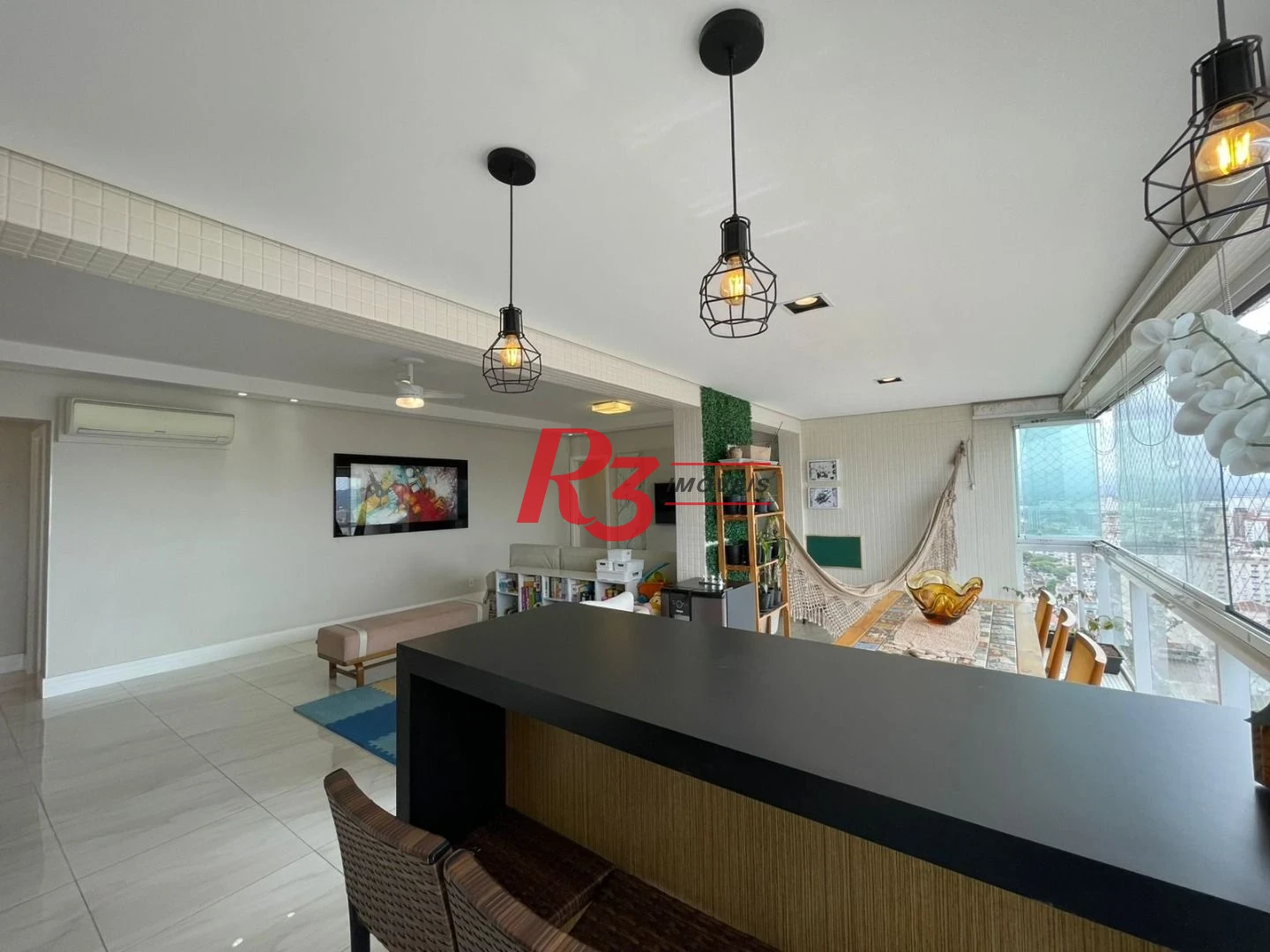 Apartamento com 3 dormitórios à venda, 155 m² por R$ 2.330.000,00 - Embaré - Santos/SP