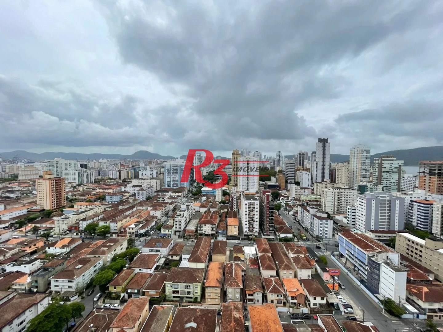 Apartamento com 3 dormitórios à venda, 155 m² por R$ 2.330.000,00 - Embaré - Santos/SP