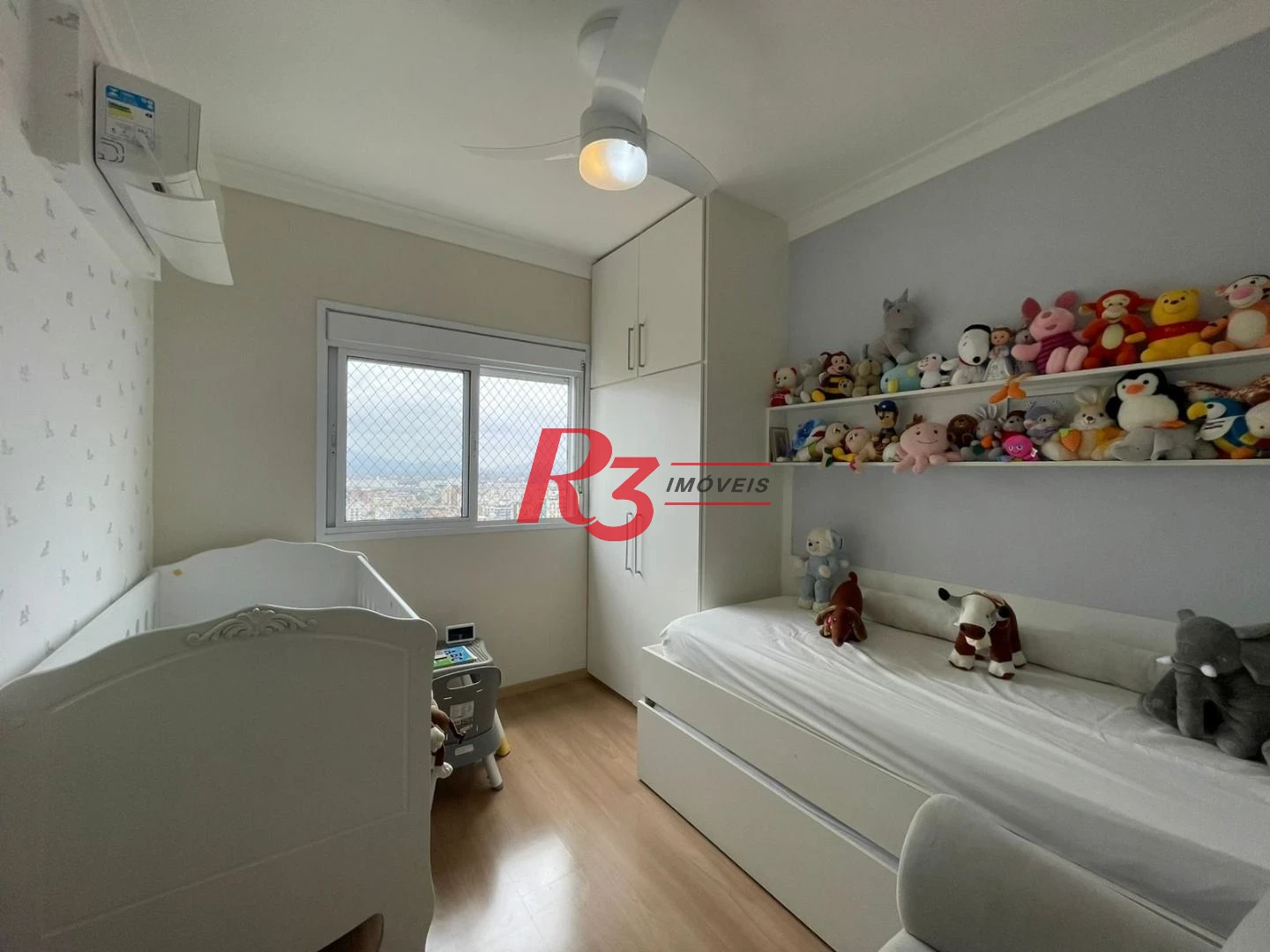 Apartamento com 3 dormitórios à venda, 155 m² por R$ 2.330.000,00 - Embaré - Santos/SP