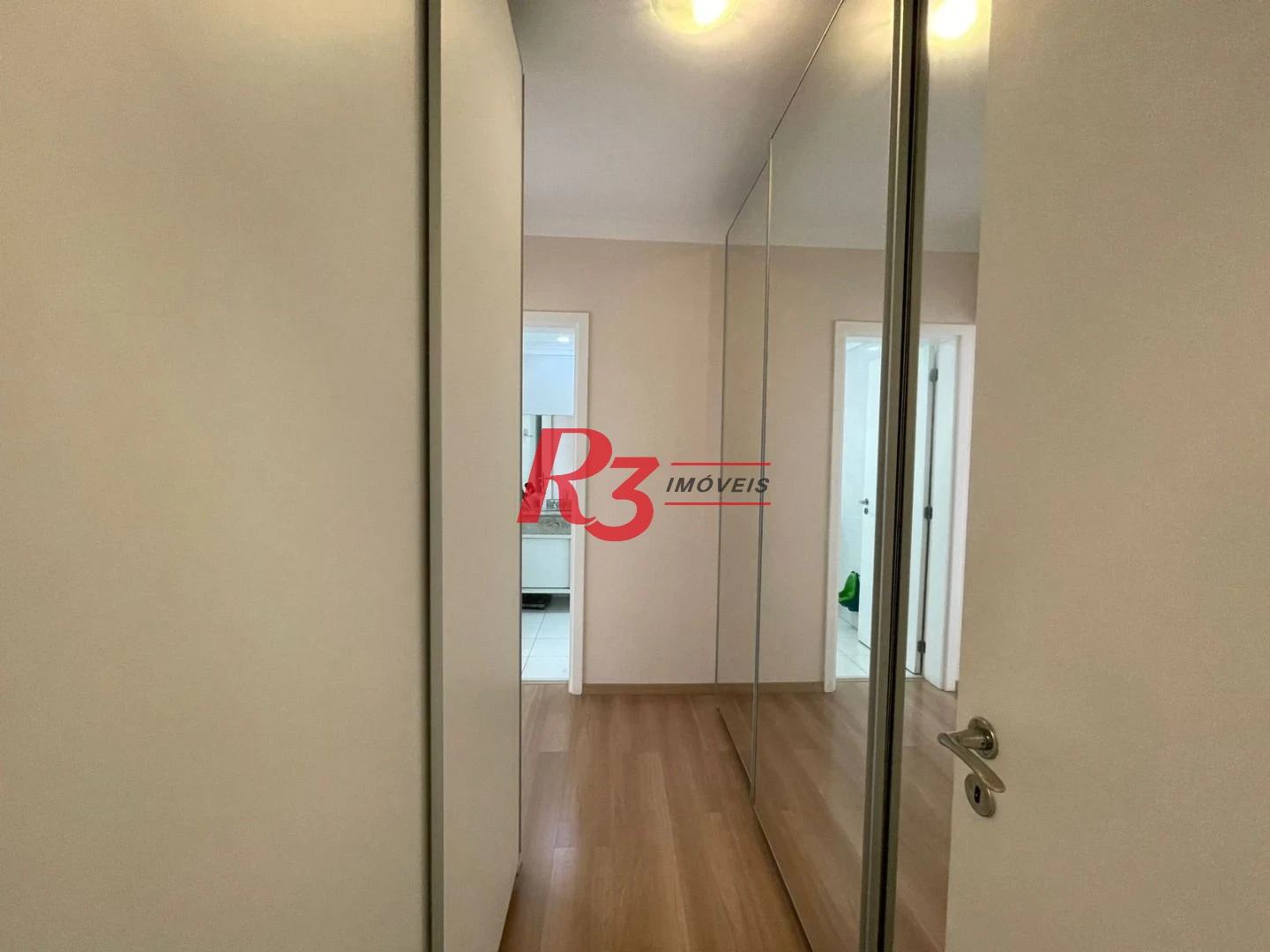 Apartamento com 3 dormitórios à venda, 155 m² por R$ 2.330.000,00 - Embaré - Santos/SP