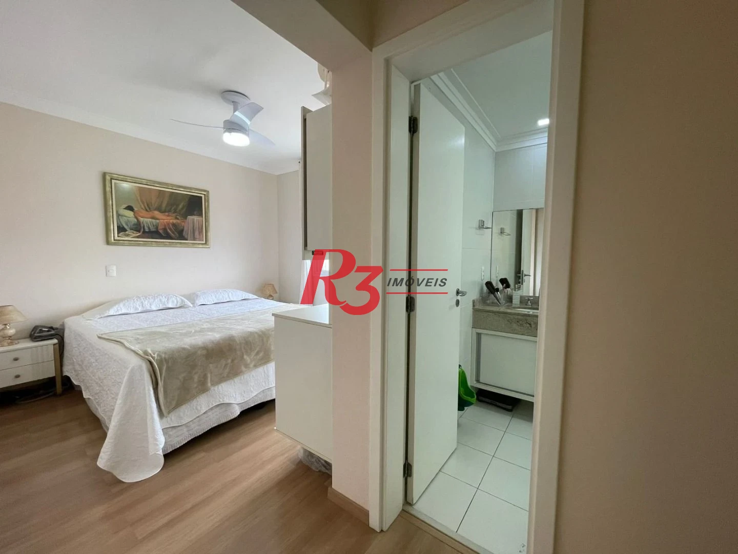 Apartamento com 3 dormitórios à venda, 155 m² por R$ 2.330.000,00 - Embaré - Santos/SP