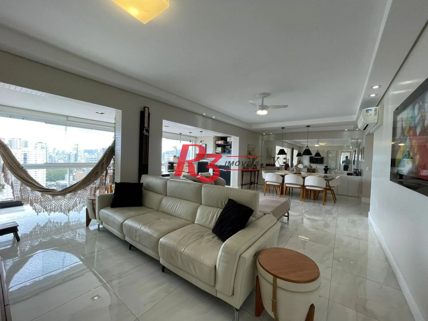 Apartamento com 3 dormitórios à venda, 155 m² por R$ 2.330.000,00 - Embaré - Santos/SP