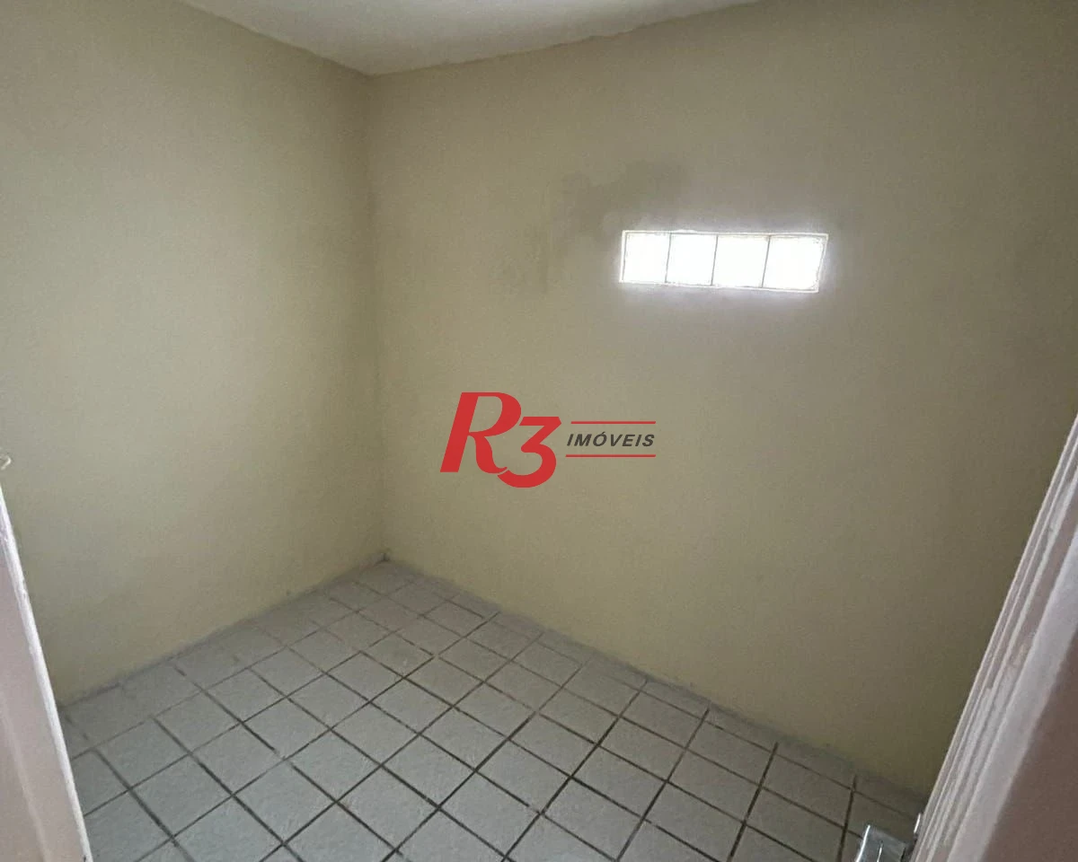 Casa com 6 dormitórios à venda, 200 m² por R$ 300.000,00 - Conjunto Residencial Humaitá - São Vicente/SP