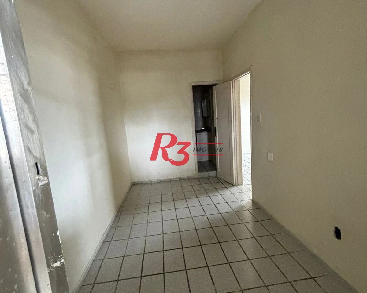 Casa com 6 dormitórios à venda, 200 m² por R$ 300.000,00 - Conjunto Residencial Humaitá - São Vicente/SP